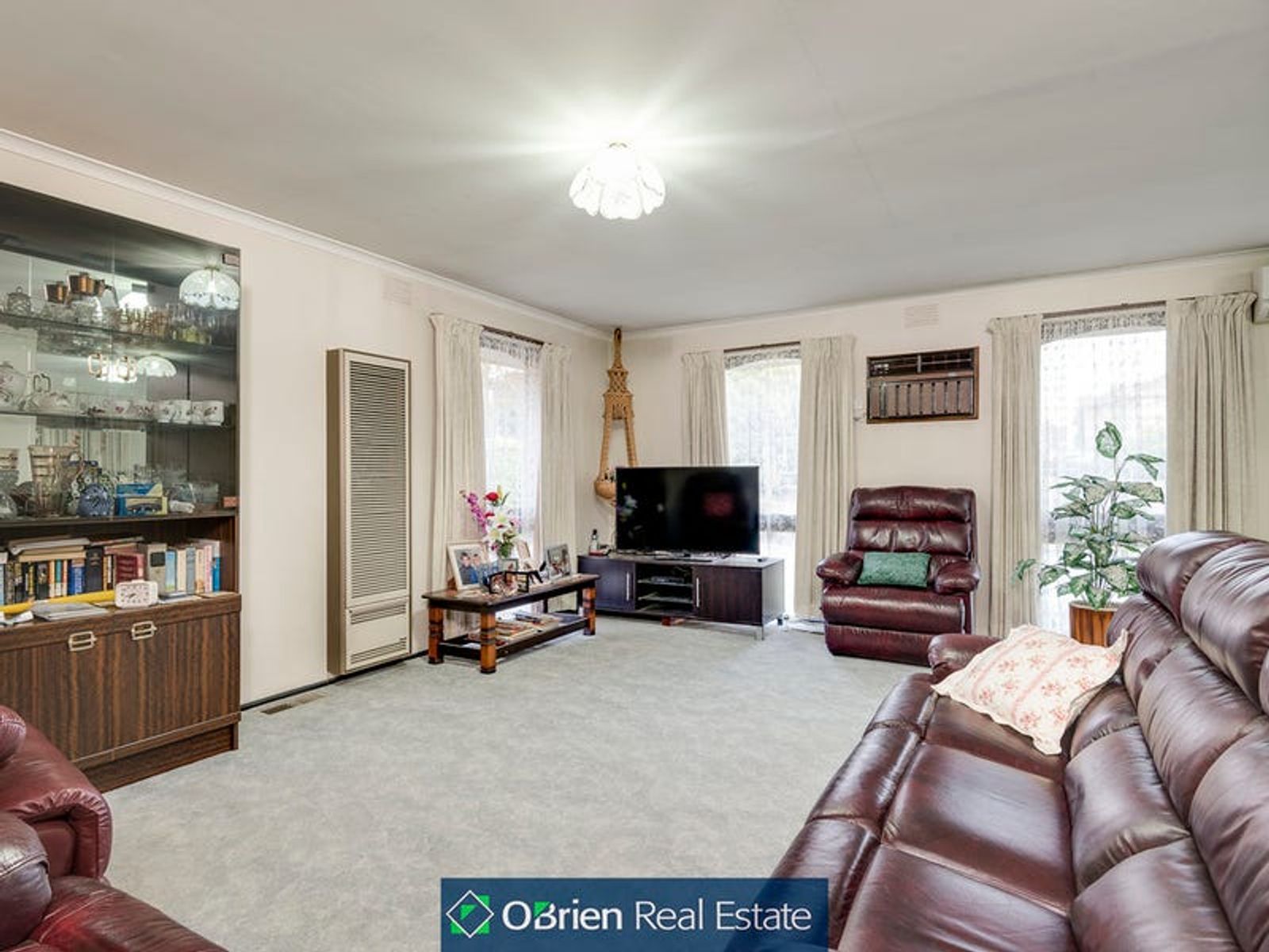2 Taylor Court, Endeavour Hills, VIC 3802, Endeavour Hills - Thumbnail 3