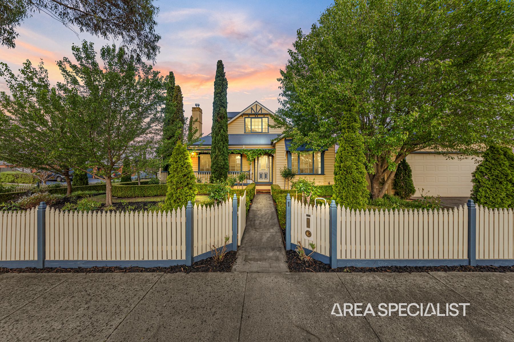 1 Riddell Grove, Pakenham, VIC 3810, Pakenham - Thumbnail 2