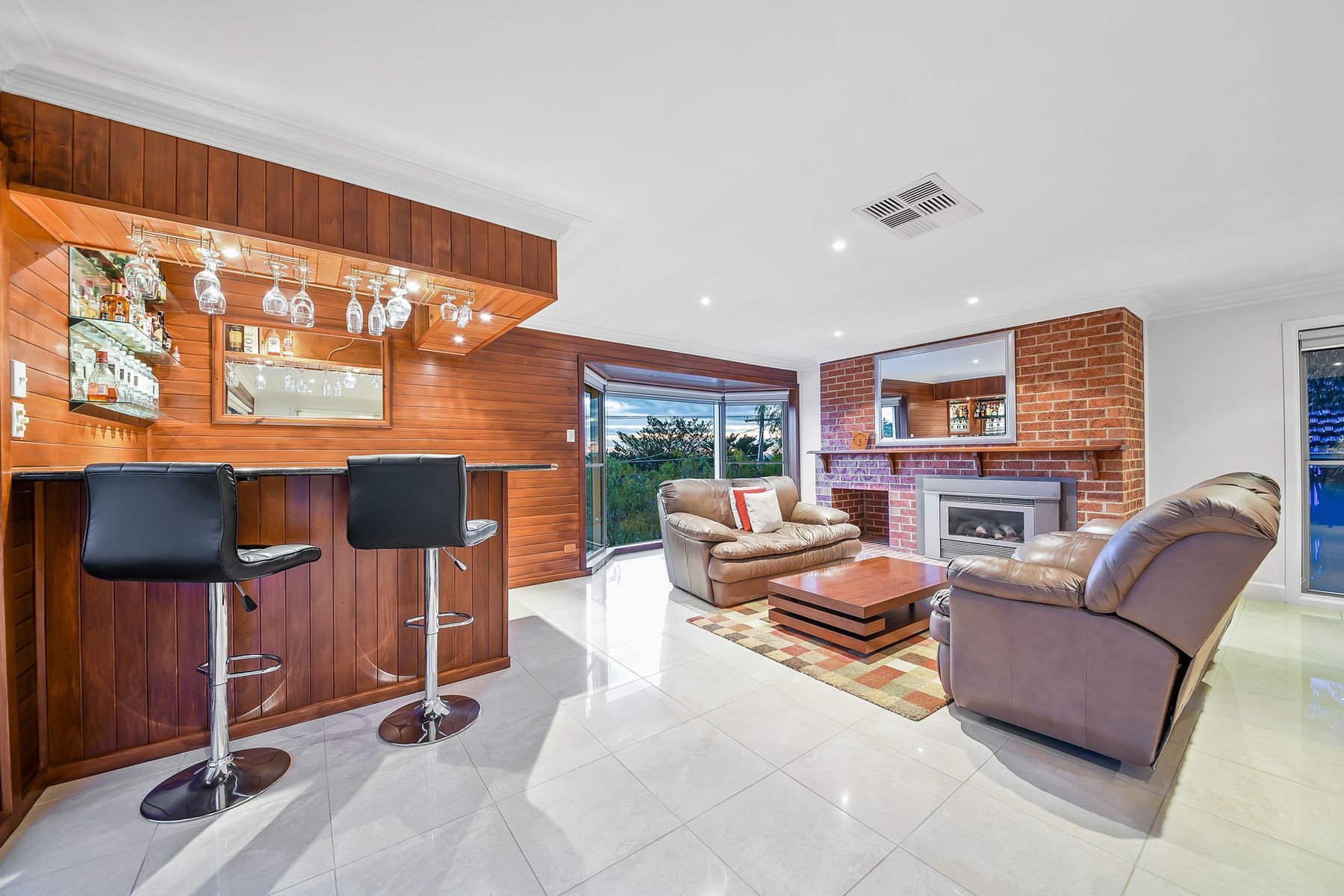 28 Edward Road, Chirnside Park, VIC 3116, Chirnside Park - Thumbnail 2