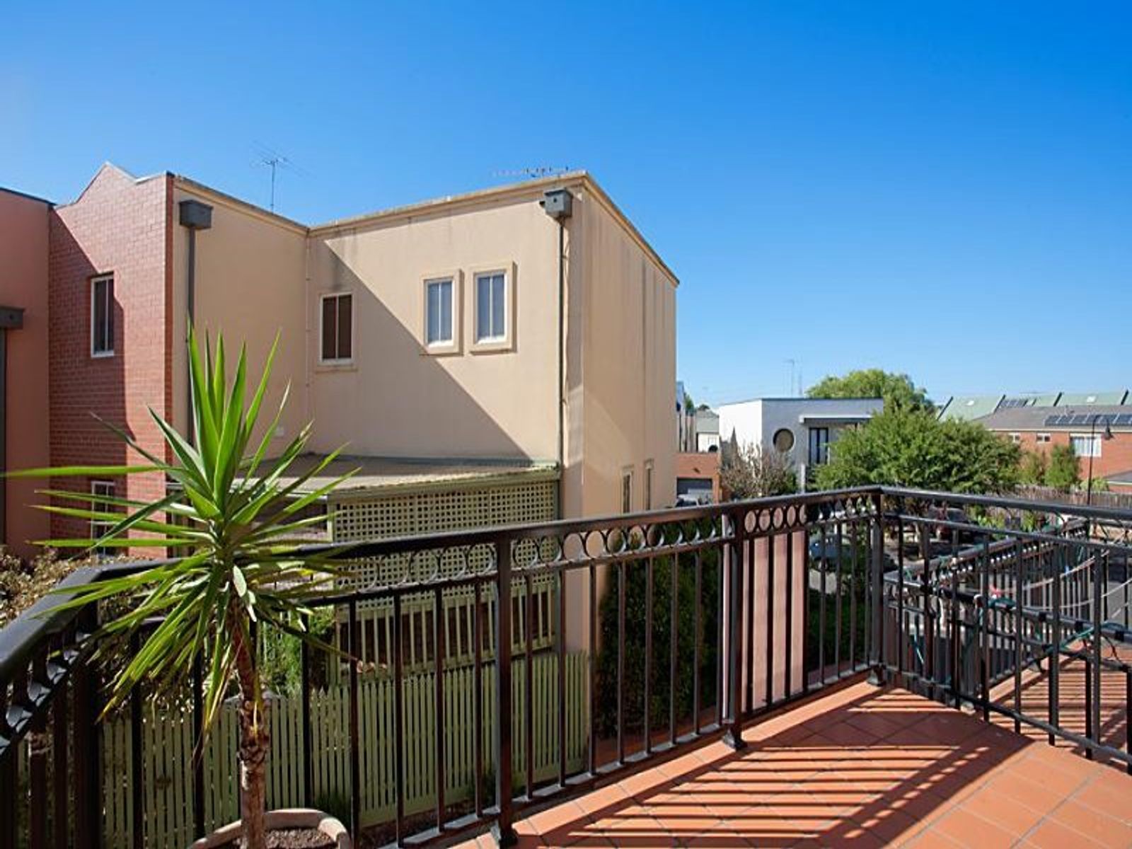 4/120 Newman Street, Kensington - Thumbnail 3