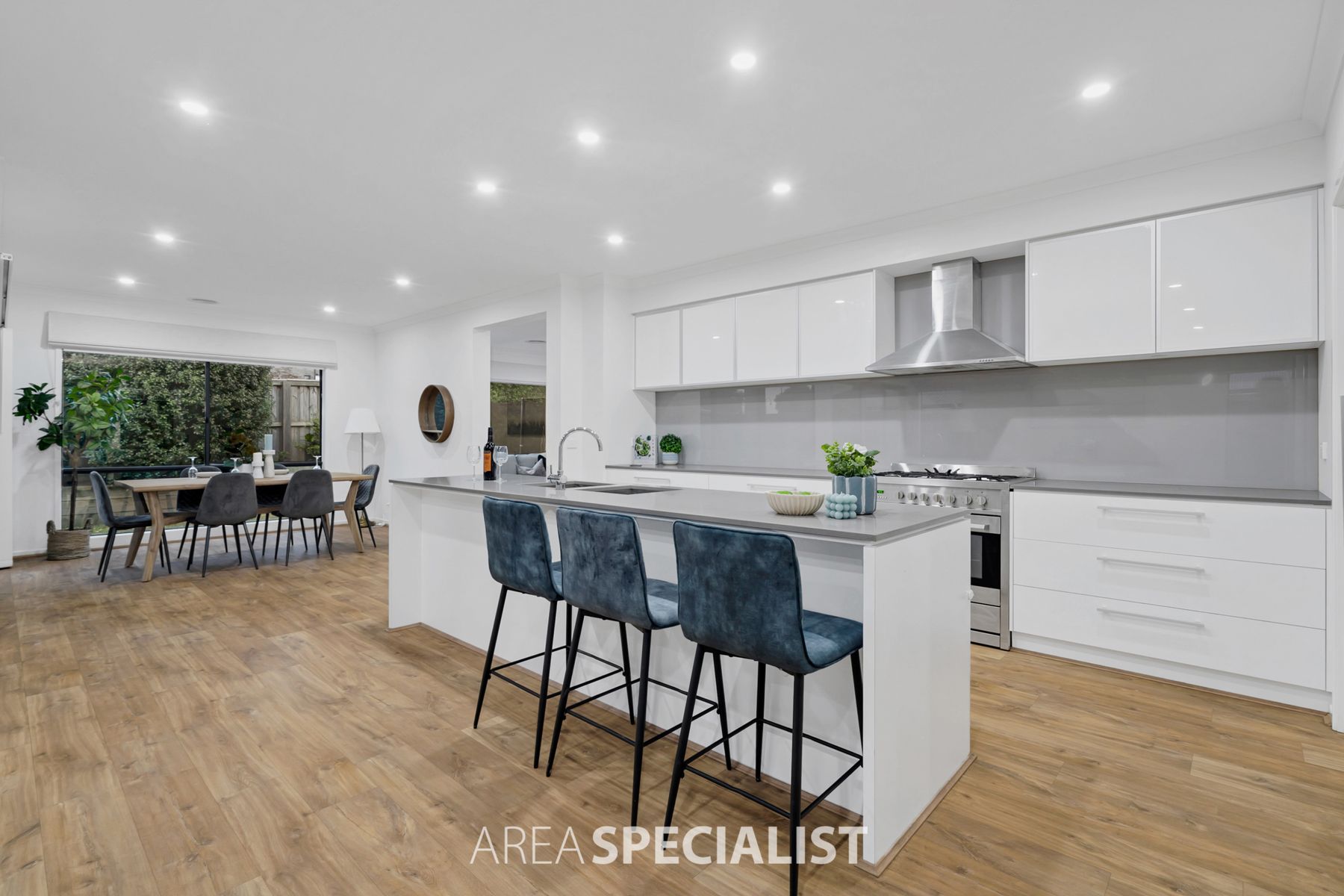 31 Ellaroo Circuit, Clyde North, VIC 3978, Clyde North - Thumbnail 6