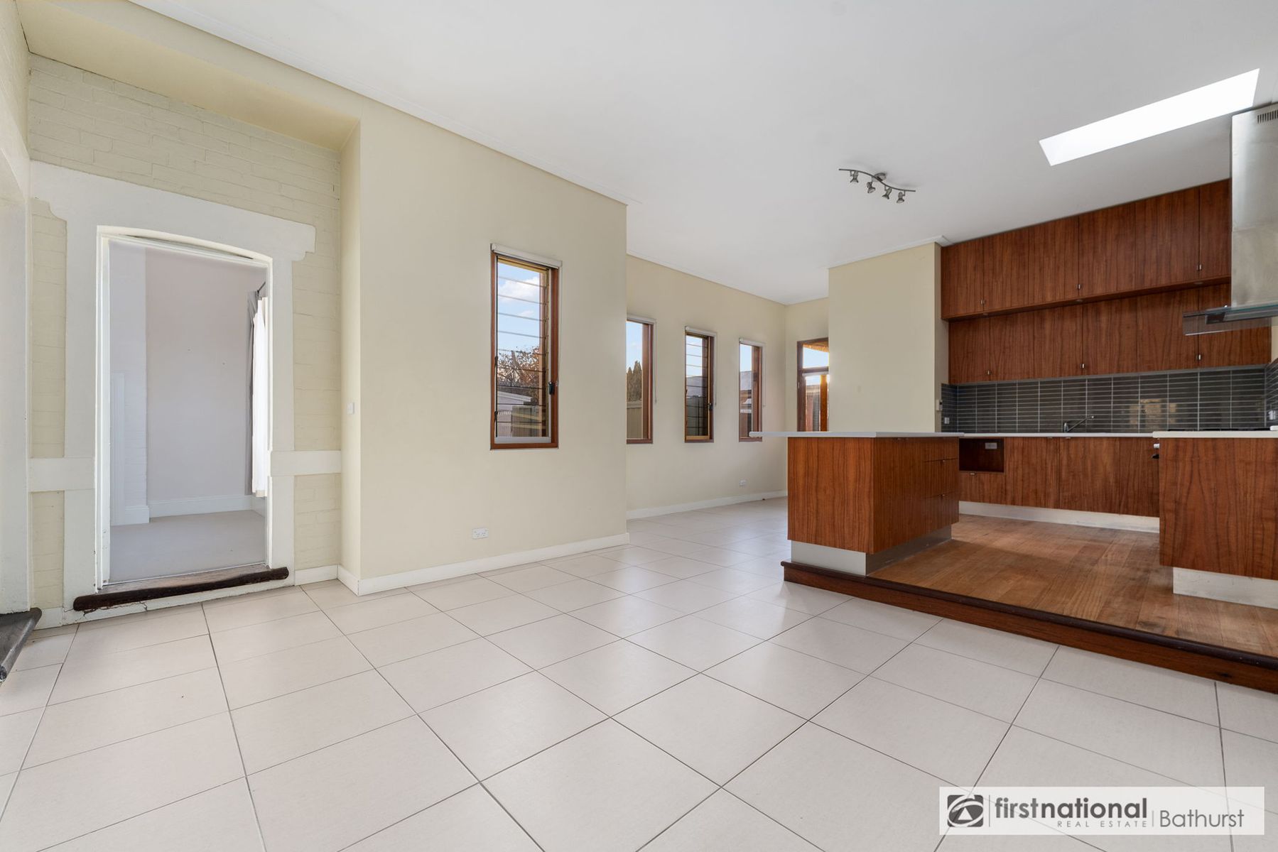 163 Rankin Street, Bathurst NSW 2795, Bathurst - Thumbnail 2