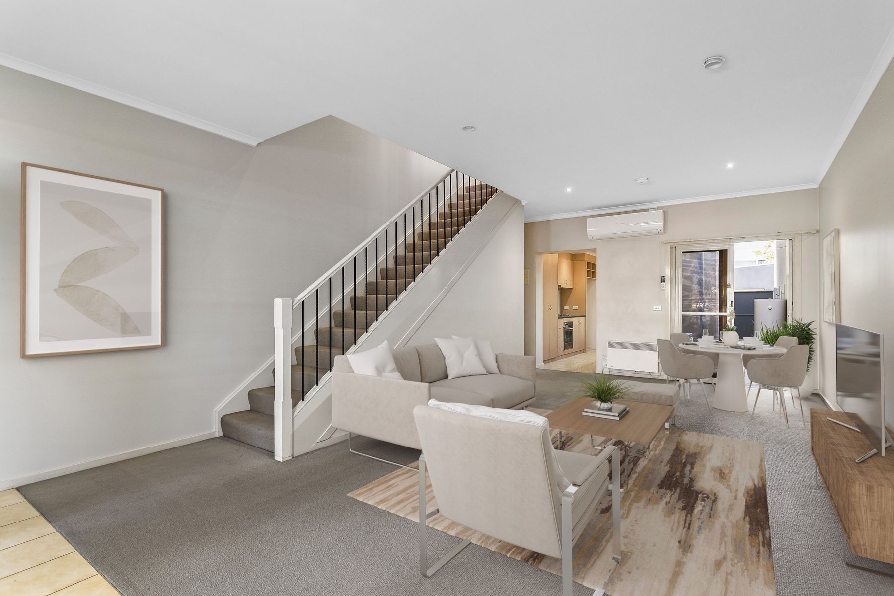 35 Goldsbrough Walk, Kensington - Thumbnail 2