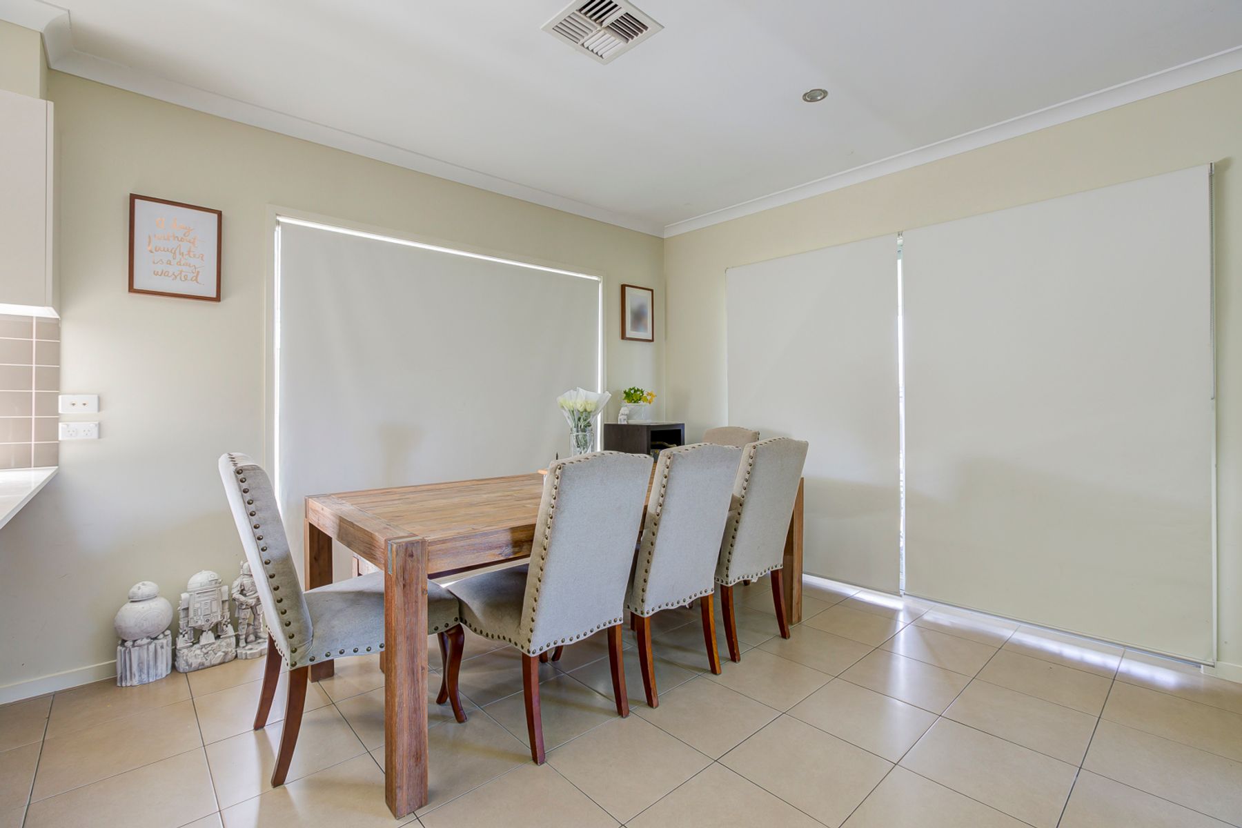 69 Huggins Avenue, Yarrabilba, QLD 4207, Yarrabilba - Thumbnail 4