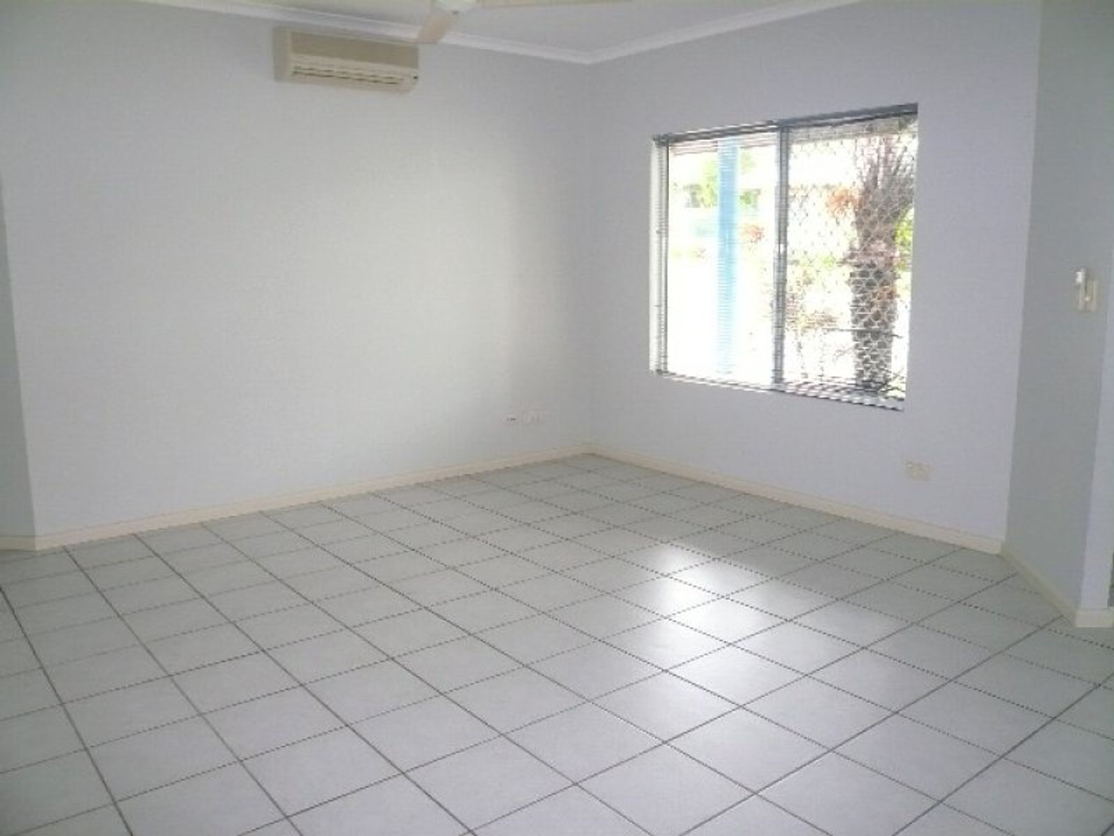 Contact Agent, Gunn NT 0832, Gunn - Thumbnail 5