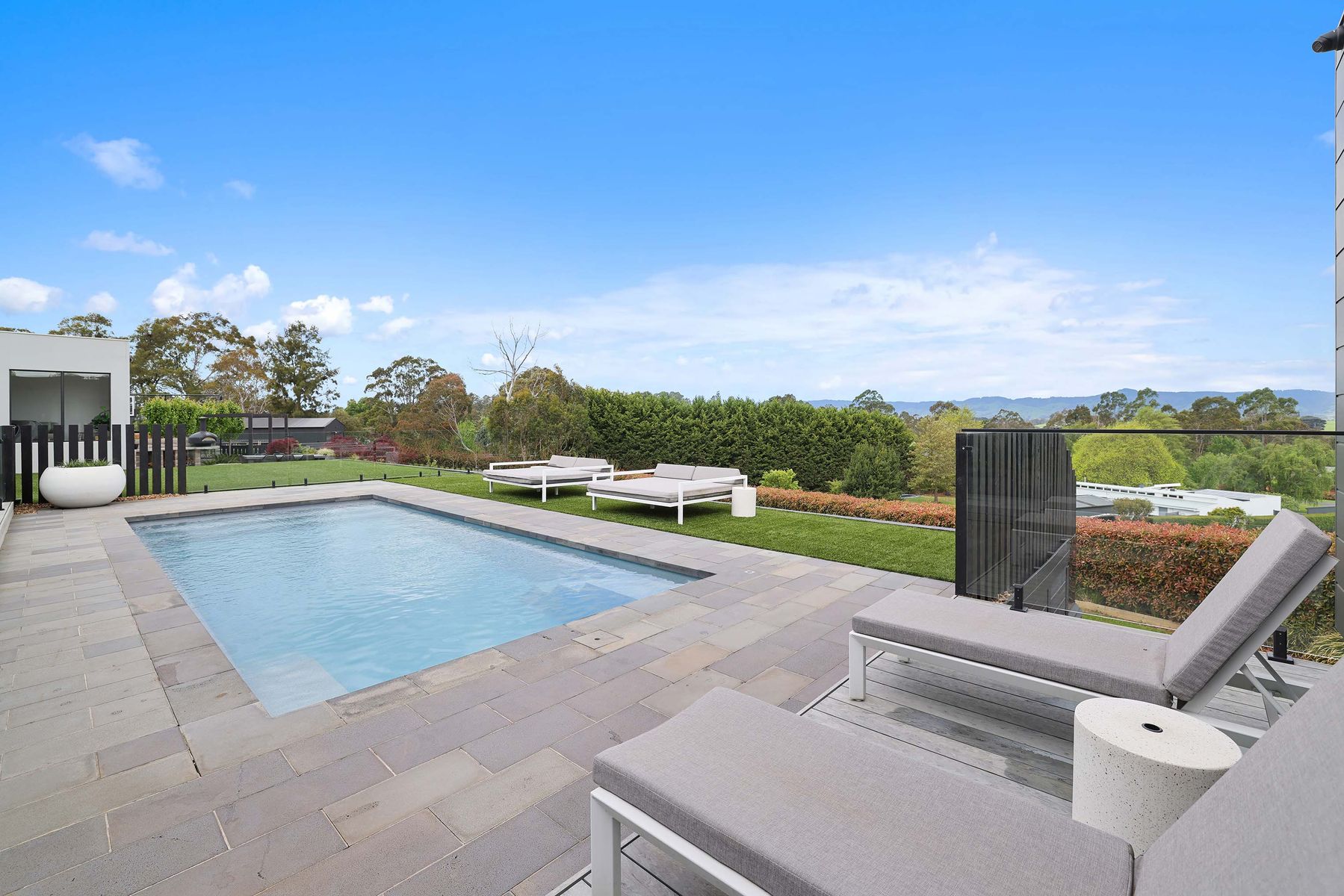 21 Lovell Drive, Warragul, Warragul - Thumbnail 2