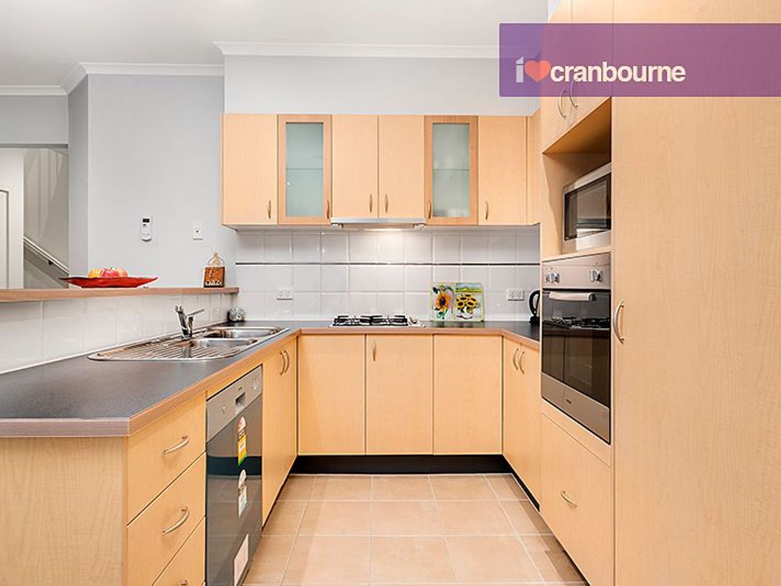 43 Boronia Avenue, Cranbourne, VIC 3977, Cranbourne - Thumbnail 3