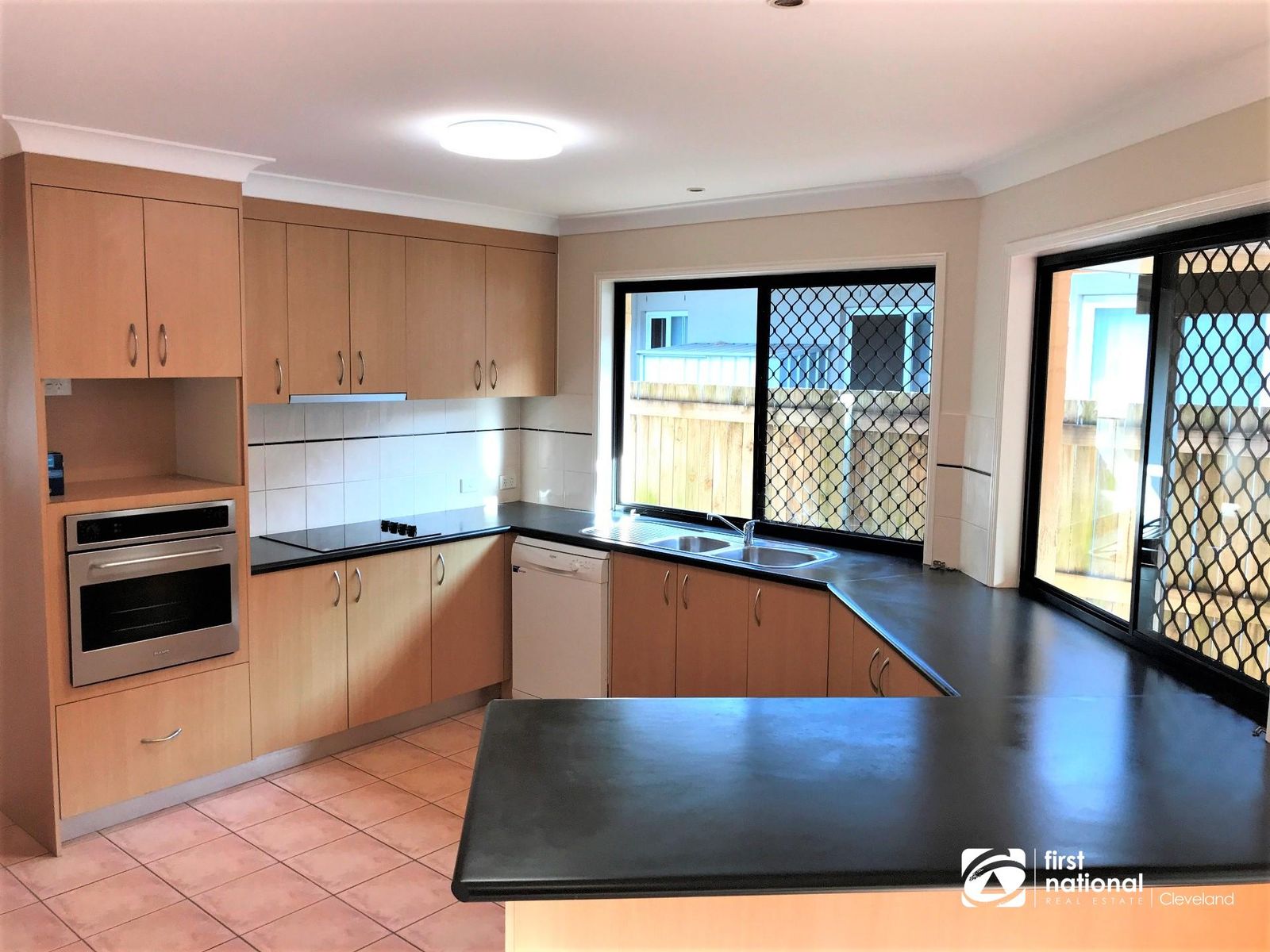 8 Cliff Close, Wakerley QLD 4154, Wakerley - Thumbnail 6