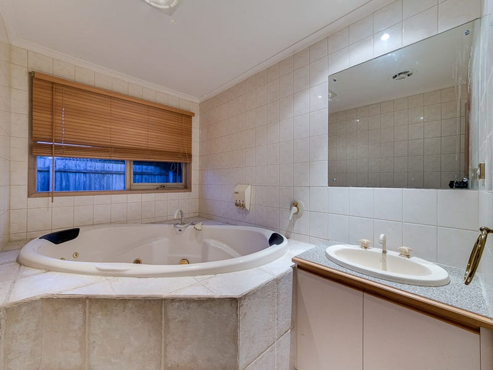 28 Cobblestone Avenue, Narre Warren South, VIC 3805, Narre Warren South - Thumbnail 5