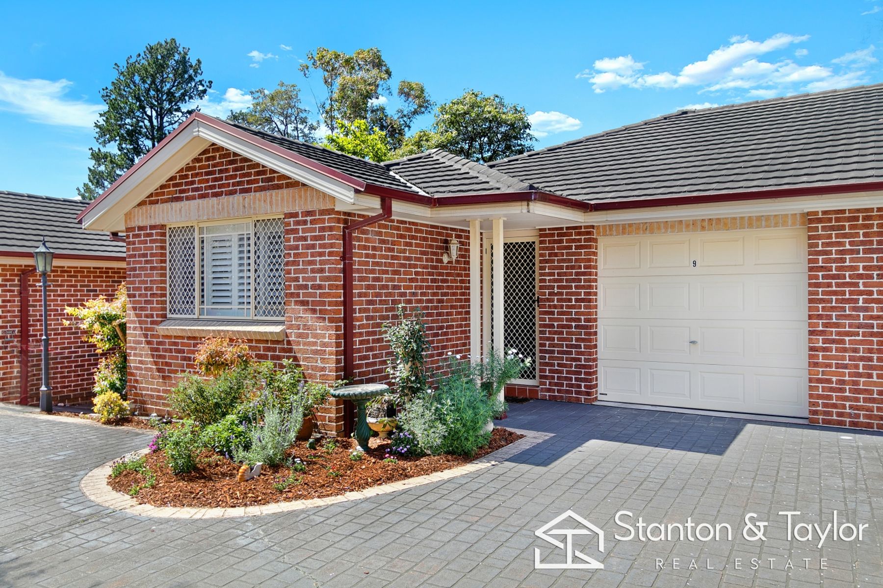 9/1 GLENDARRAH STREET, Hazelbrook - Thumbnail 2