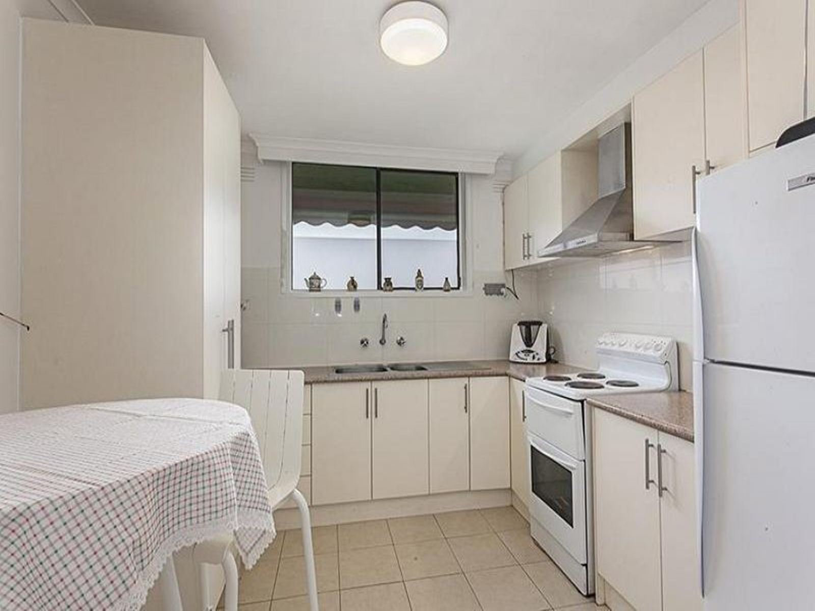 8/18 Taylor Street, Moonee Ponds - Thumbnail 6