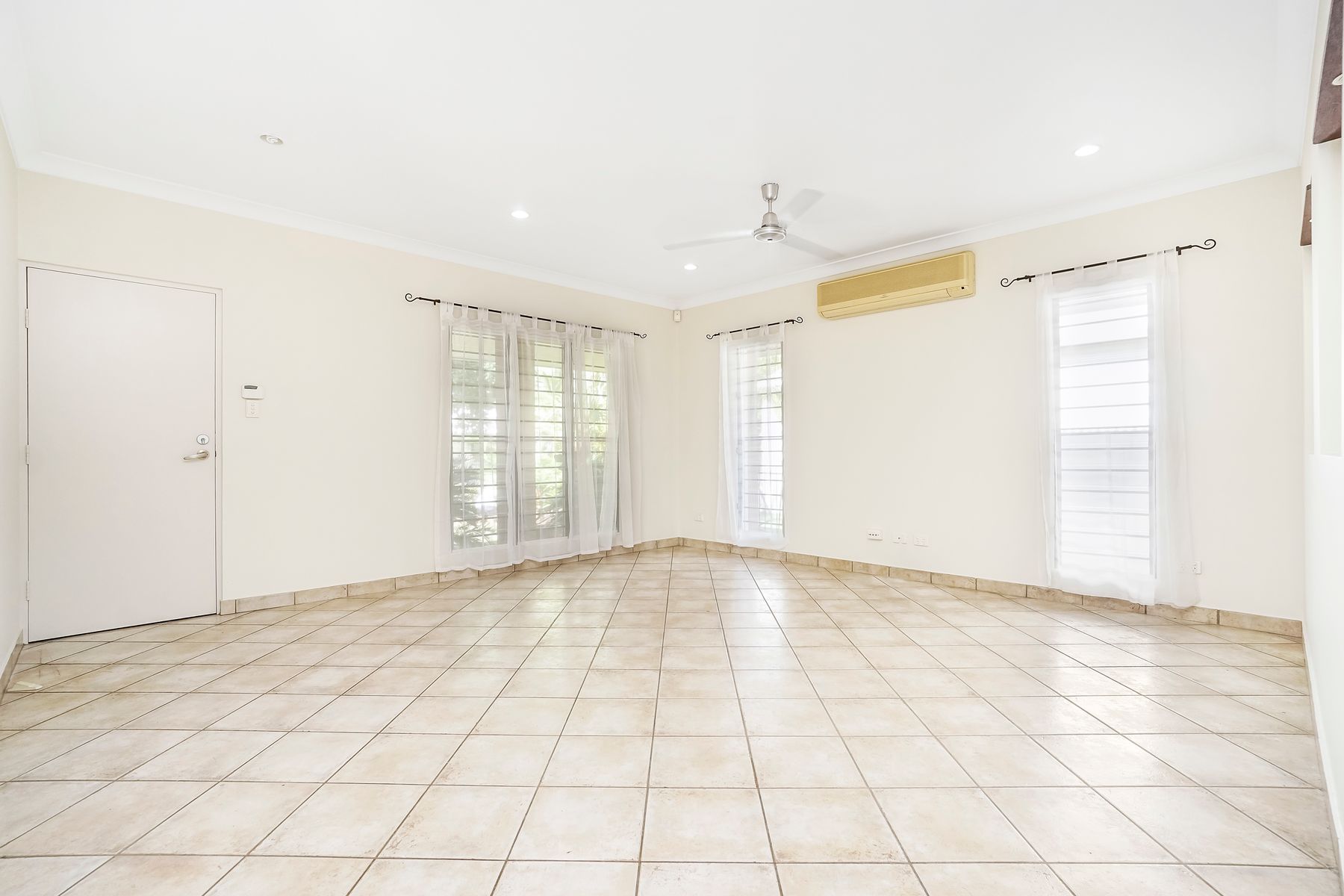 27 Sovereign Circuit, Coconut Grove NT 0810, Coconut Grove - Thumbnail 8