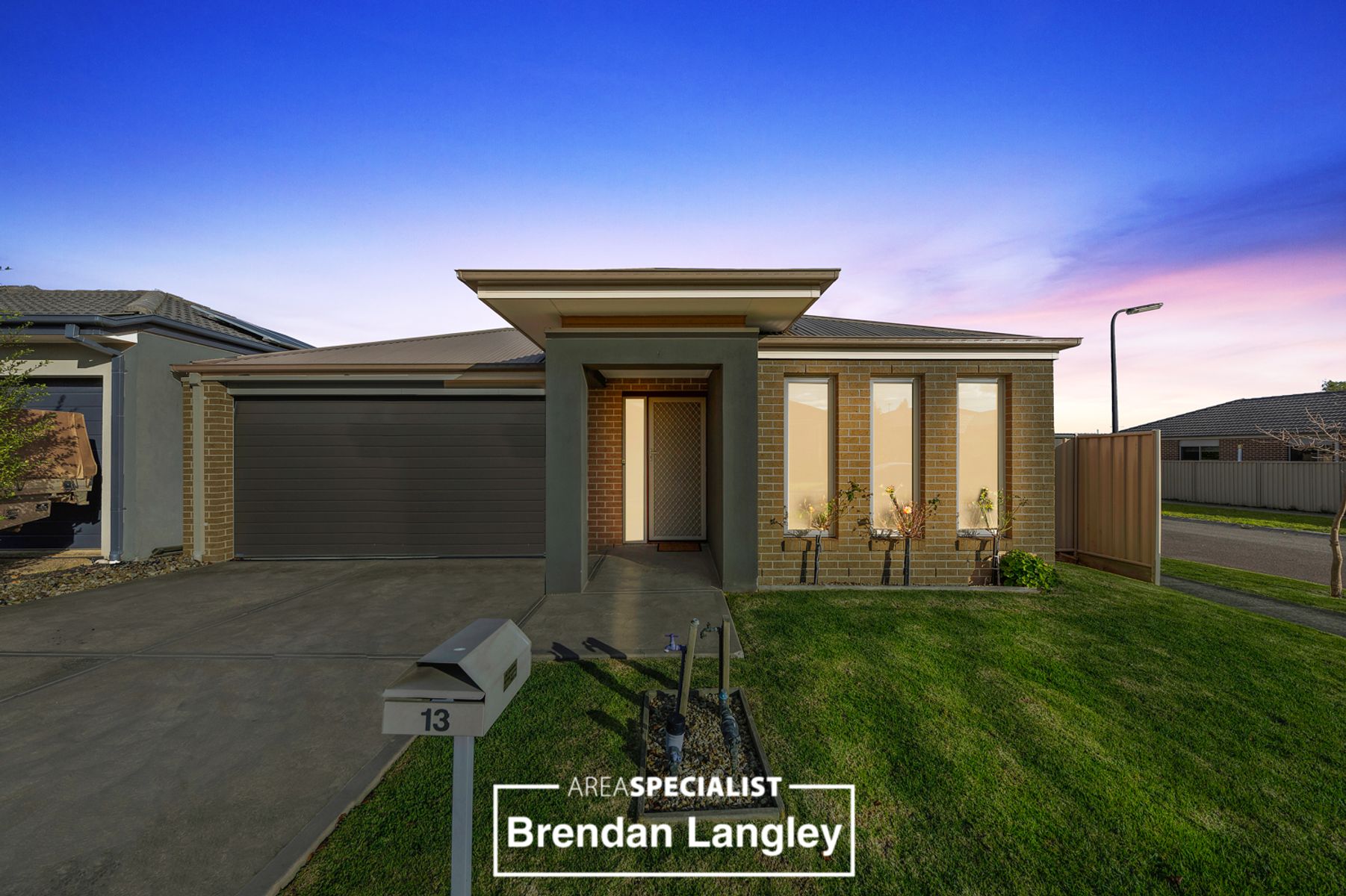 13 Hamish Avenue, Pakenham, VIC 3810, Pakenham - Thumbnail 3