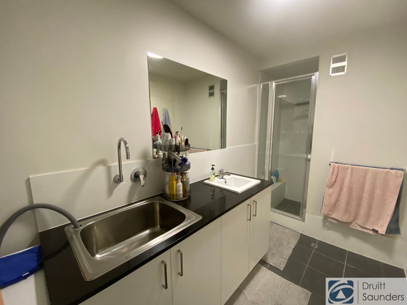 11/16 Leeder Street, Glendalough WA 6016, Glendalough - Thumbnail 2