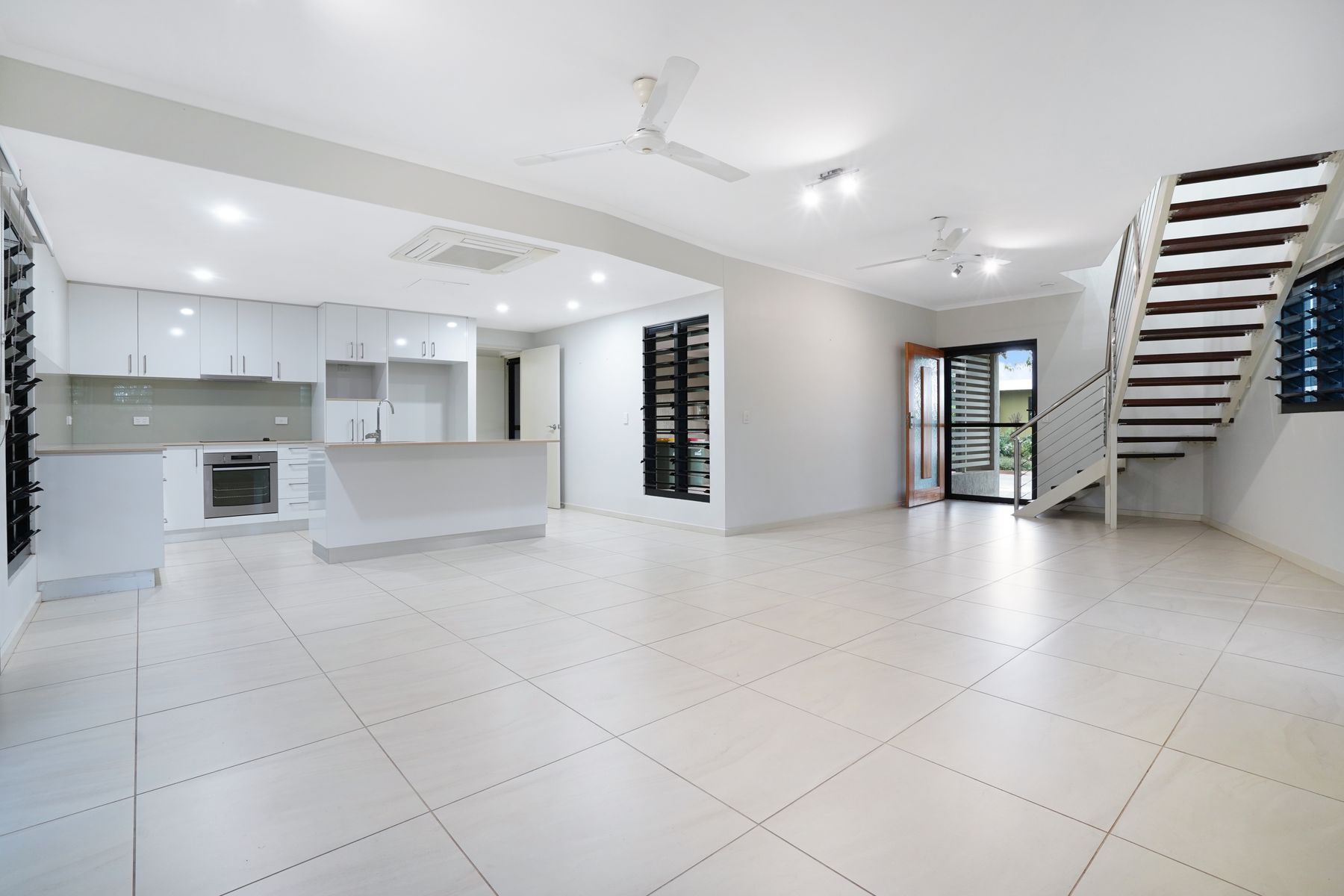 2/34 Hannan Street, Muirhead NT 0810, Muirhead - Thumbnail 6