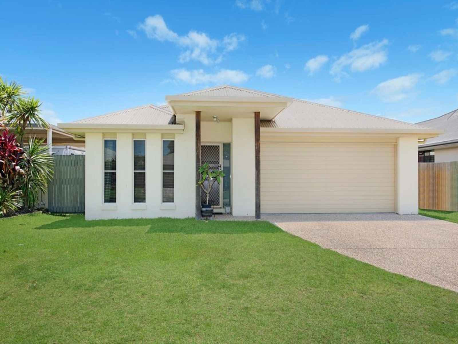 17 Riveroak Way, Sippy Downs QLD 4556
