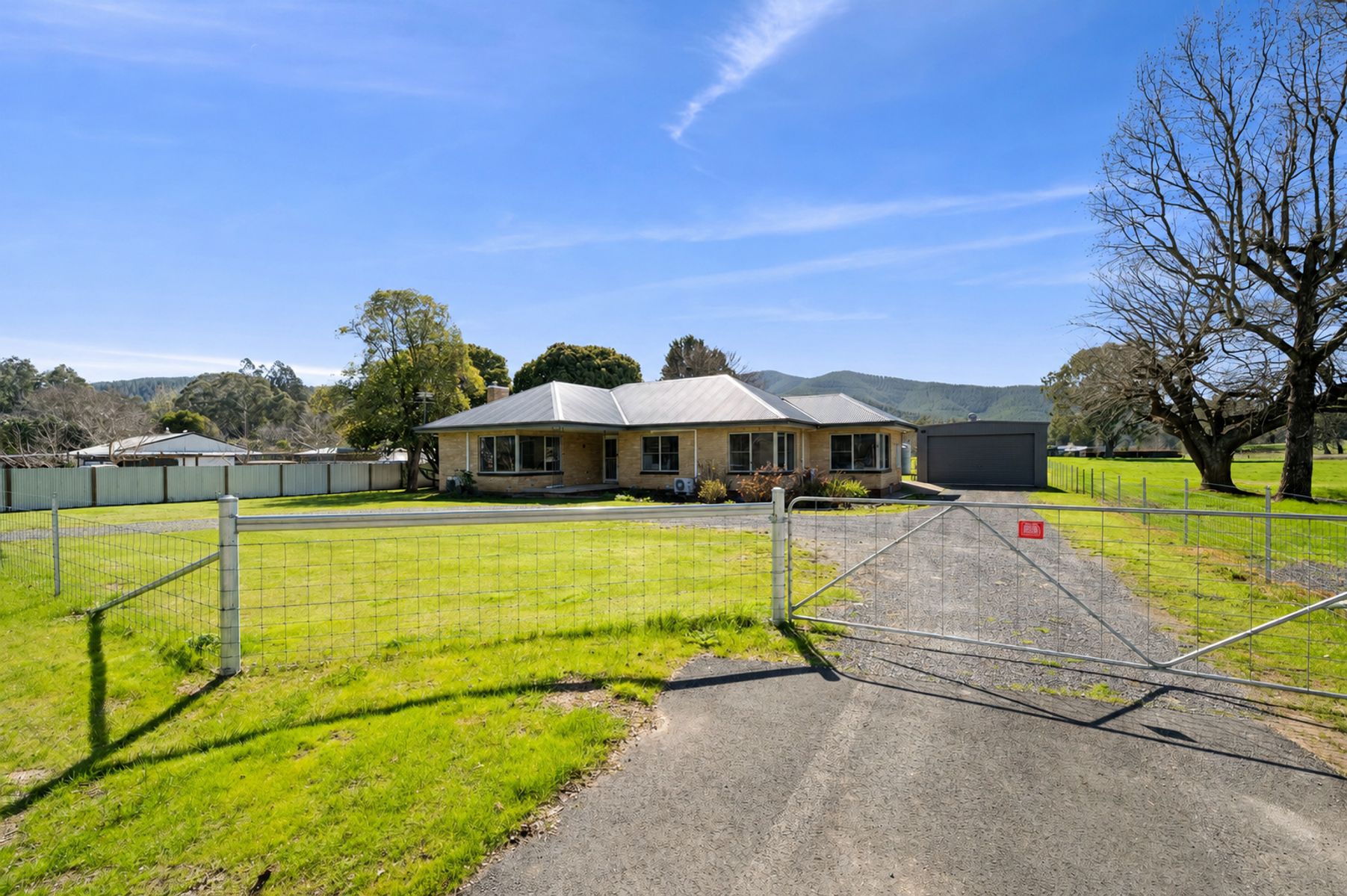 5069 Great Alpine Road, Ovens - Image 1