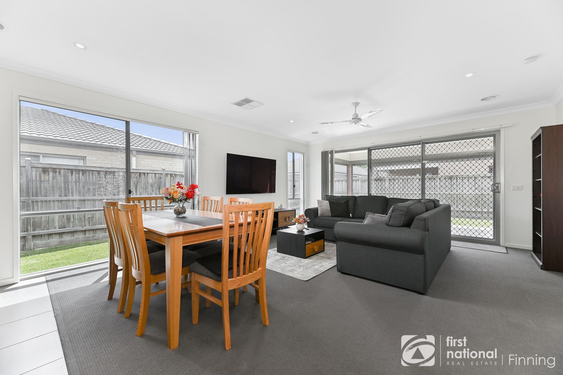 35 Campaspe Street, Clyde North VIC 3978, Clyde North - Thumbnail 4