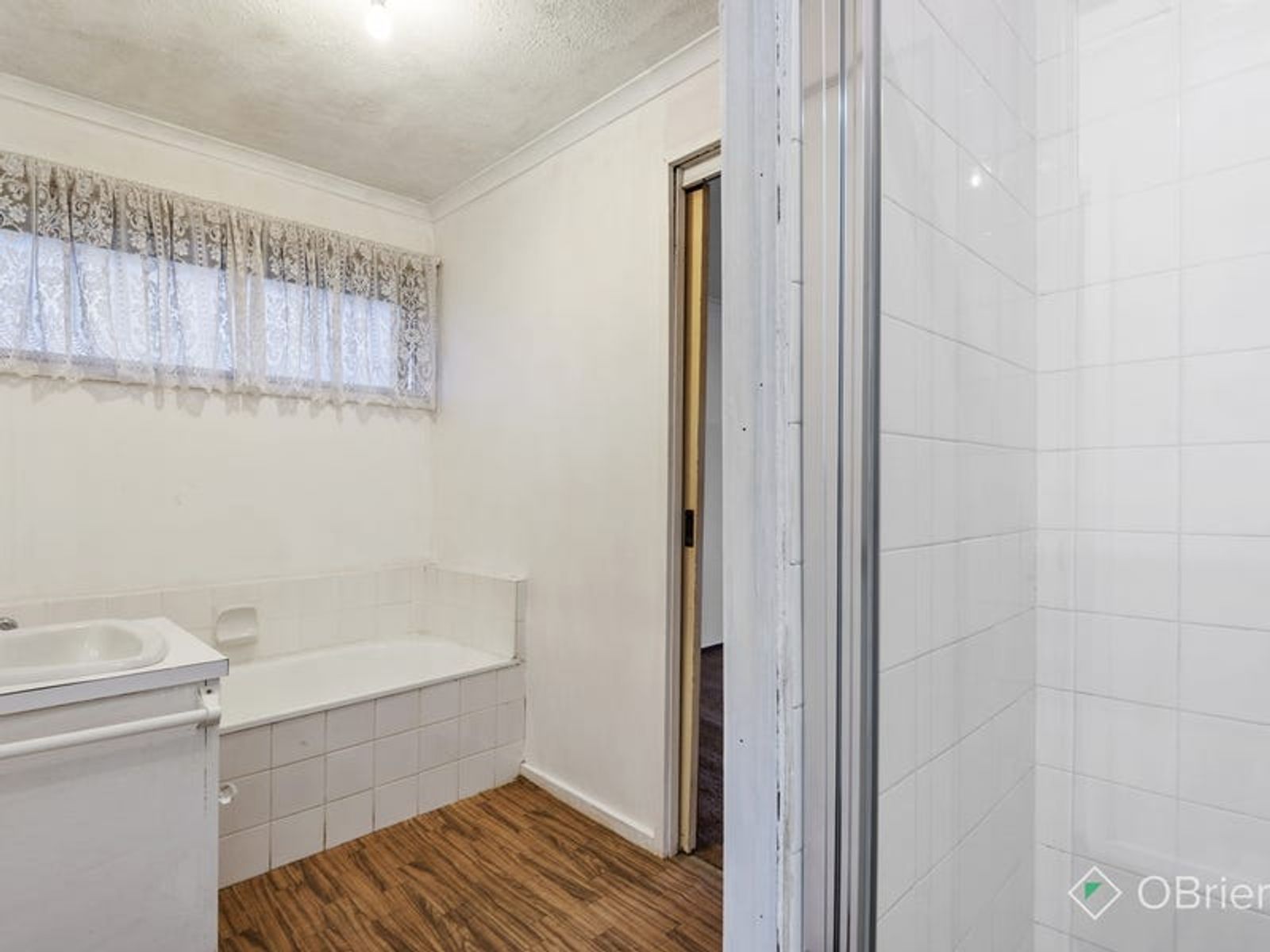 13 Calrossie Close, Endeavour Hills, VIC 3802, Endeavour Hills - Thumbnail 6