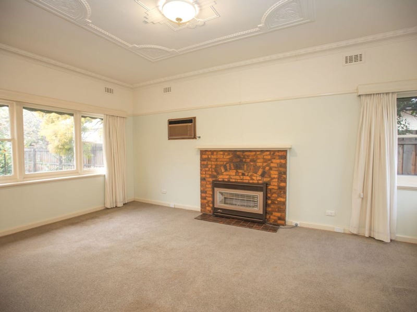 65 Gisborne Road, Bacchus Marsh VIC 3340, Bacchus Marsh - Thumbnail 2