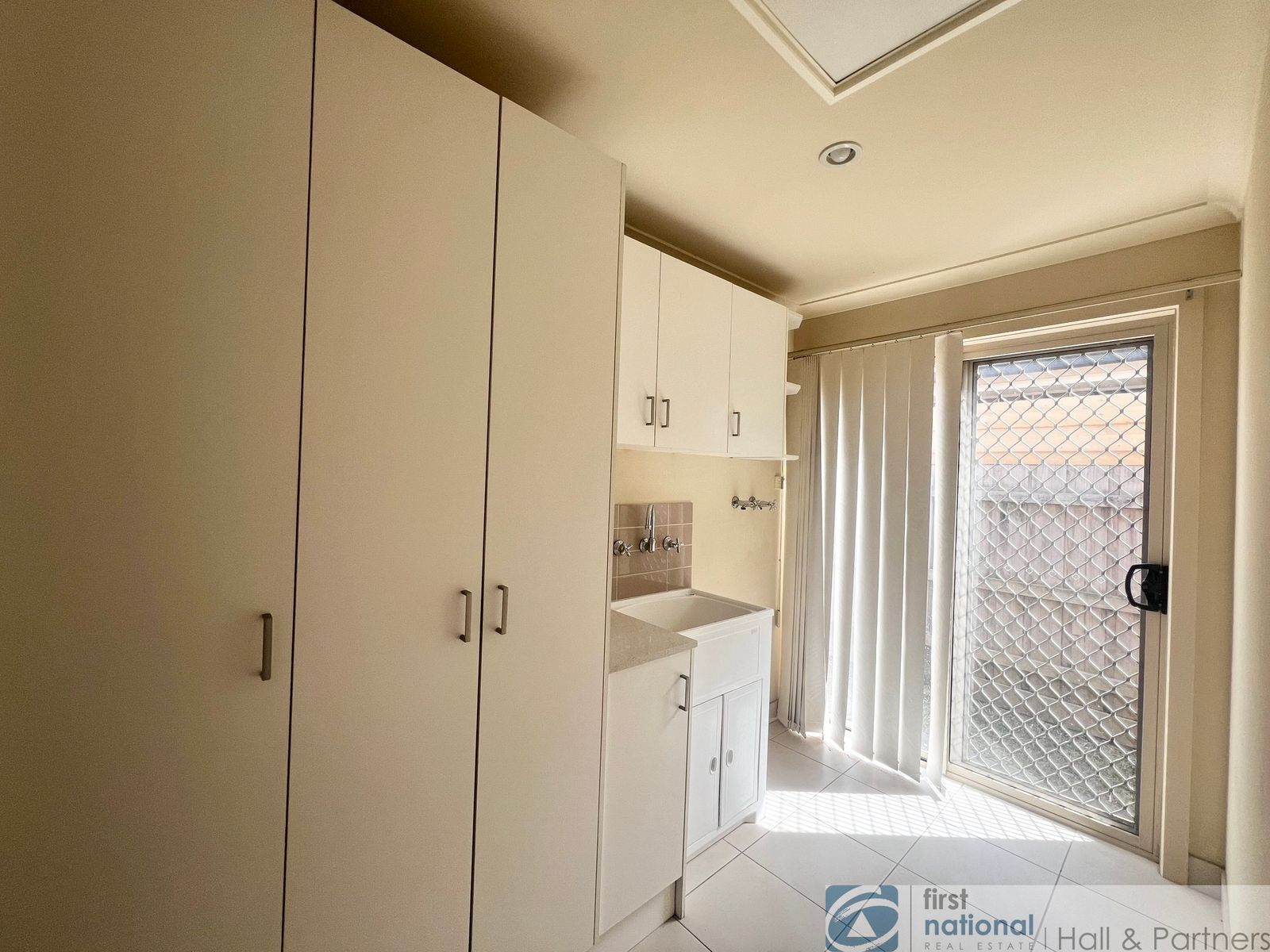 22 Camelia Way, Pakenham VIC 3810, Pakenham - Thumbnail 6