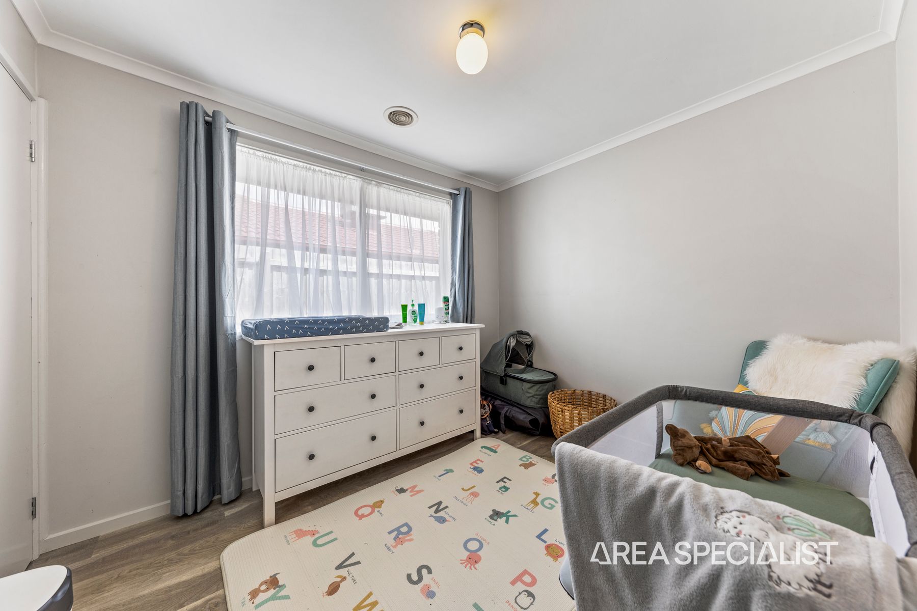 97 Racecourse Road, Pakenham, VIC 3810, Pakenham - Thumbnail 7