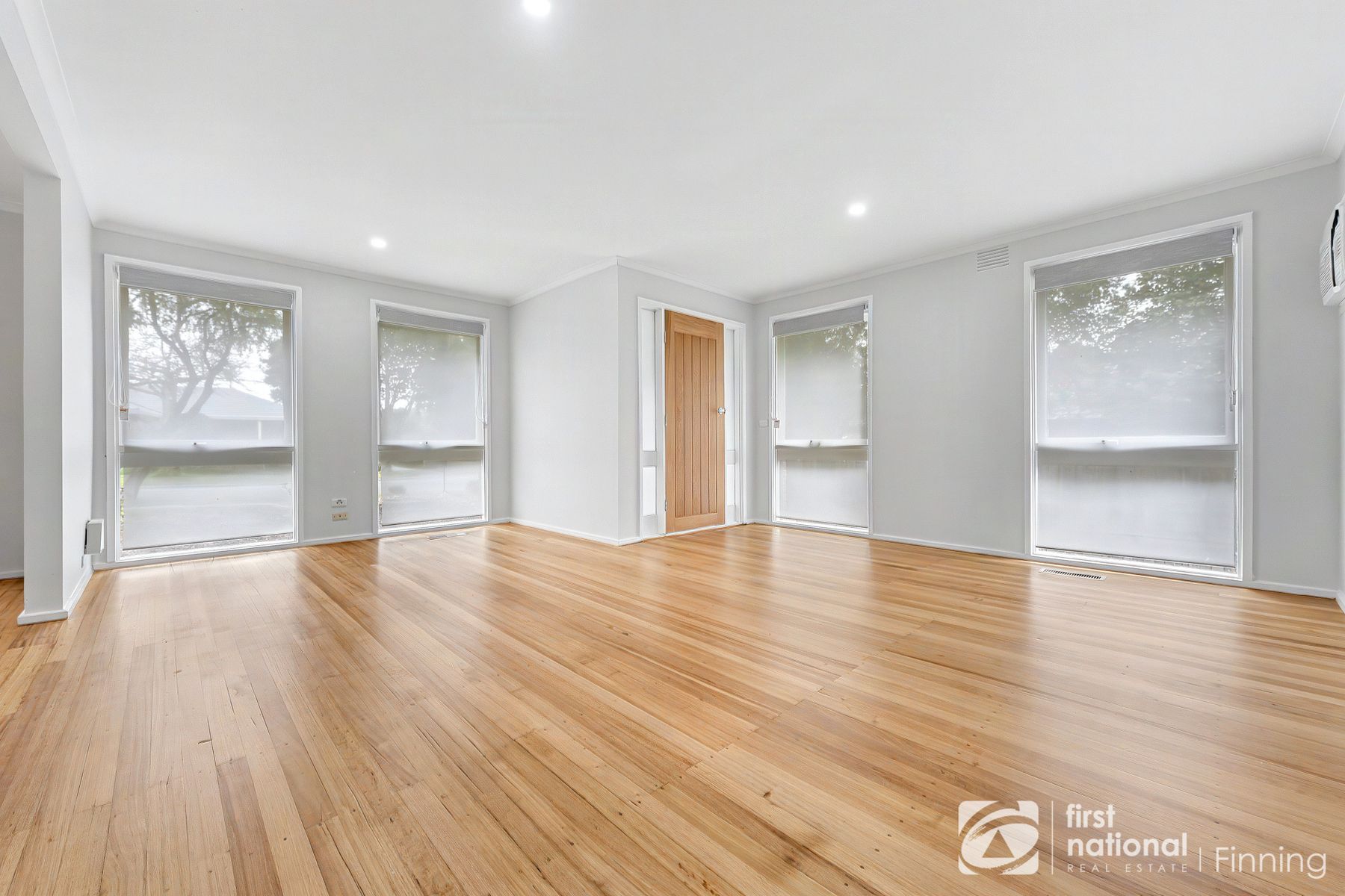 19 Rimfire Crescent, Cranbourne VIC 3977, Cranbourne - Thumbnail 6
