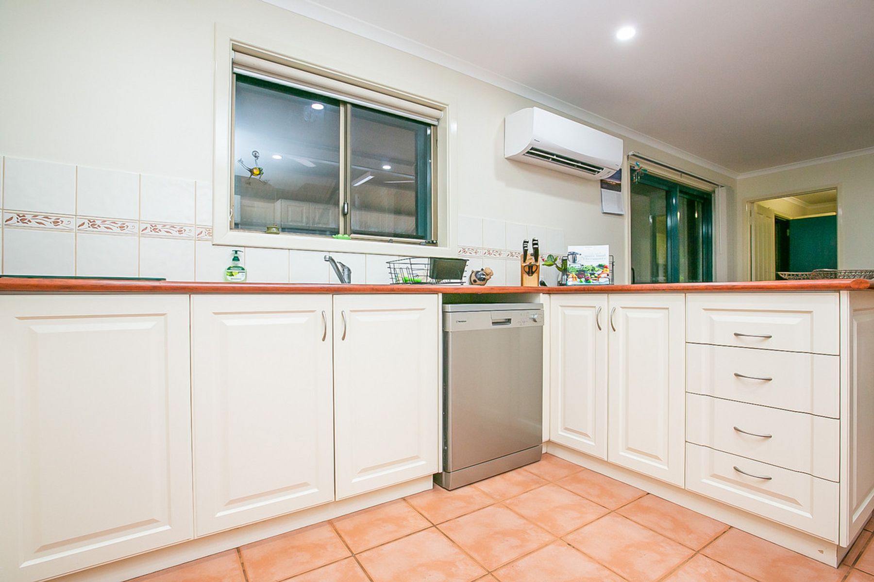 20 Barrow Place, South Hedland WA 6722, South Hedland - Thumbnail 4