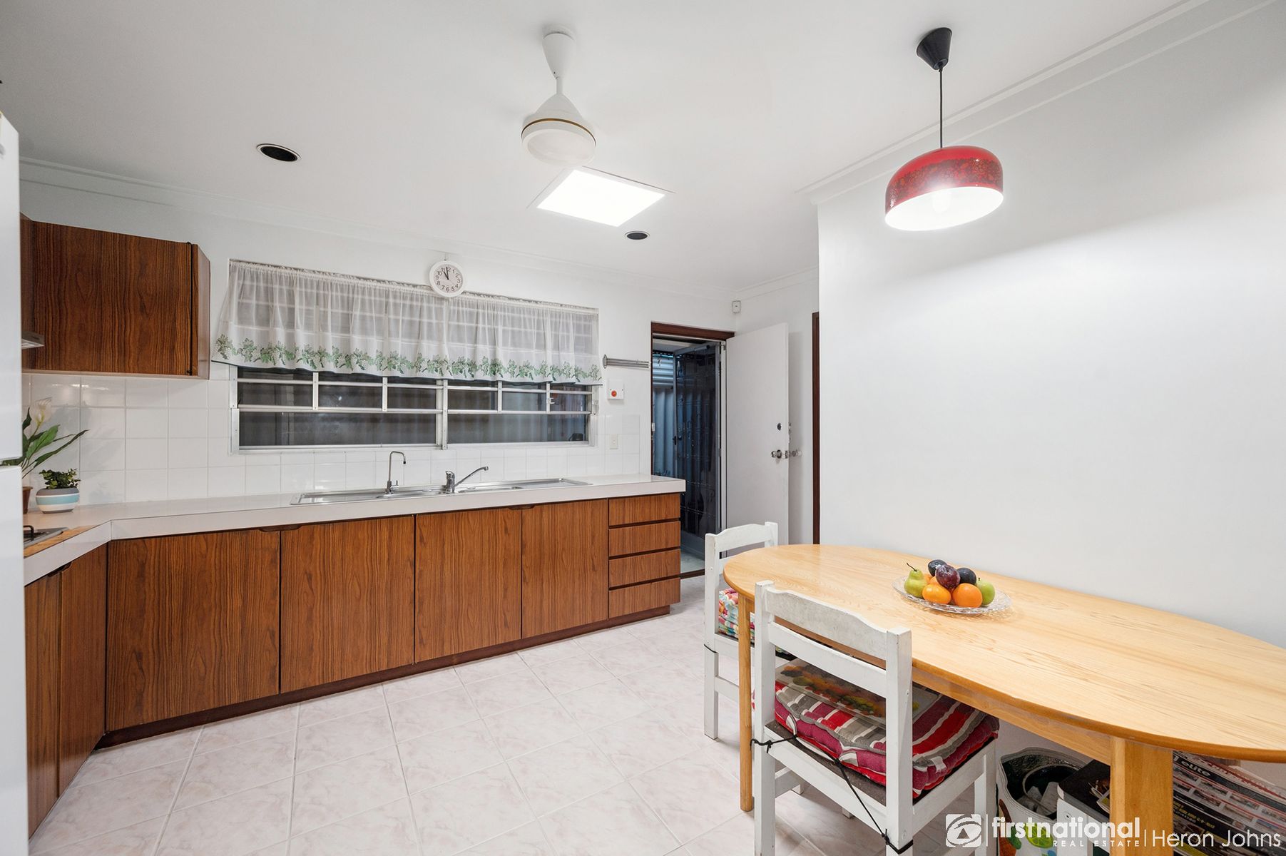 13 Hogarth Way, Bateman WA 6150, Bateman - Thumbnail 5