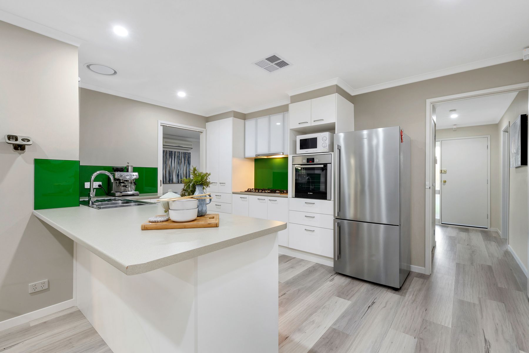 25 Lawless Drive, Cranbourne North, VIC 3977, Cranbourne North - Thumbnail 6