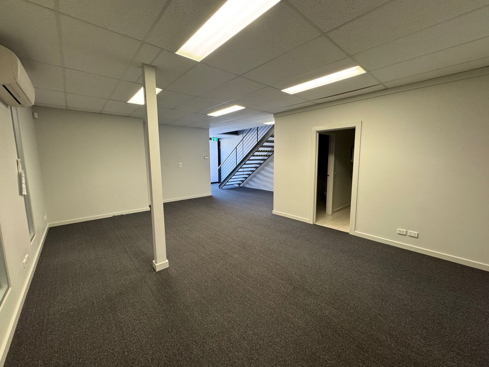 ground floor office 4
