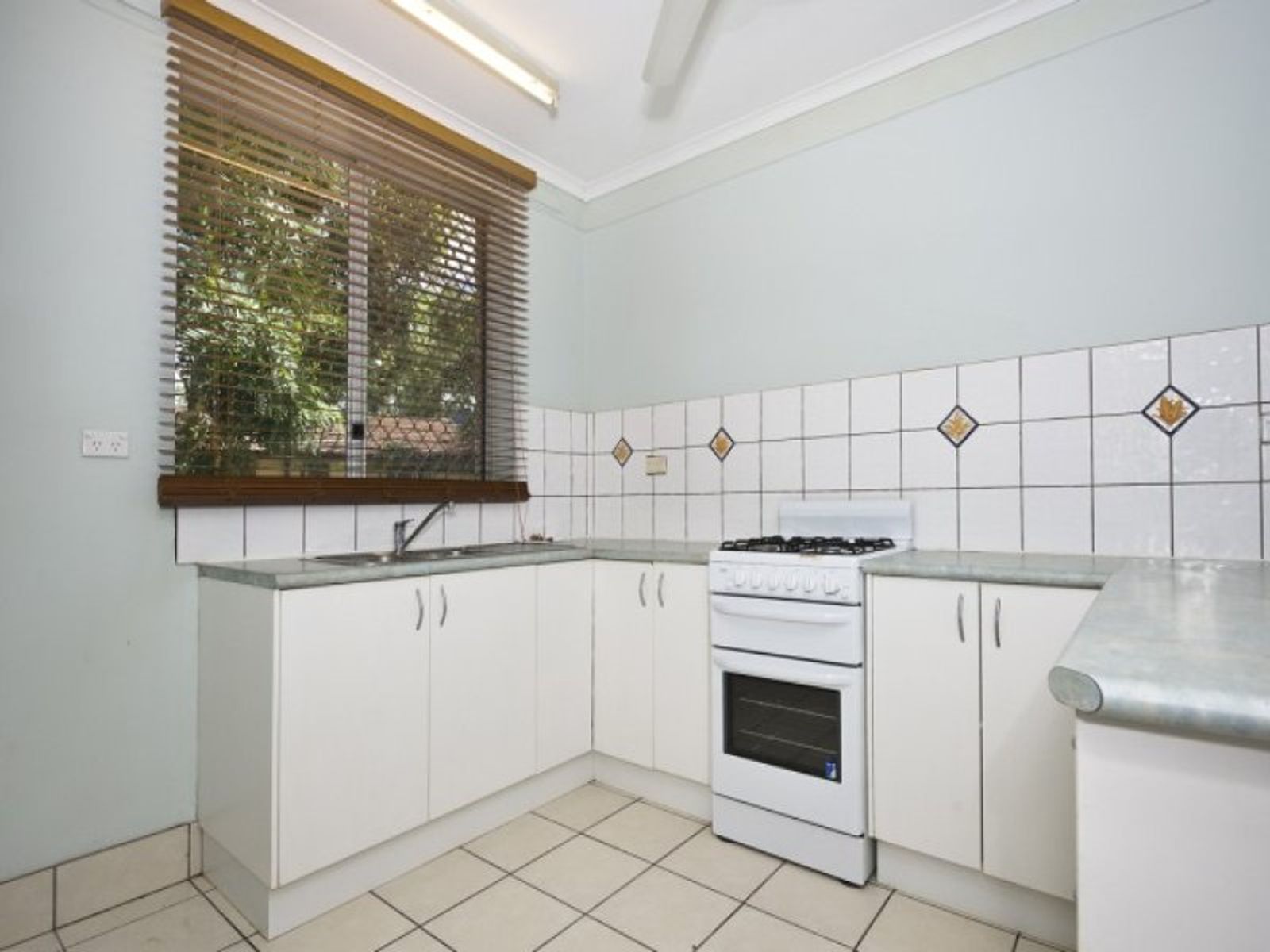 14 De mestre Court, Moulden NT 0830, Moulden - Thumbnail 2