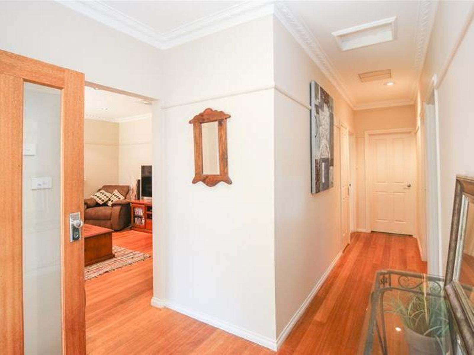 10 Mimosa Avenue, Mildura - Thumbnail 2