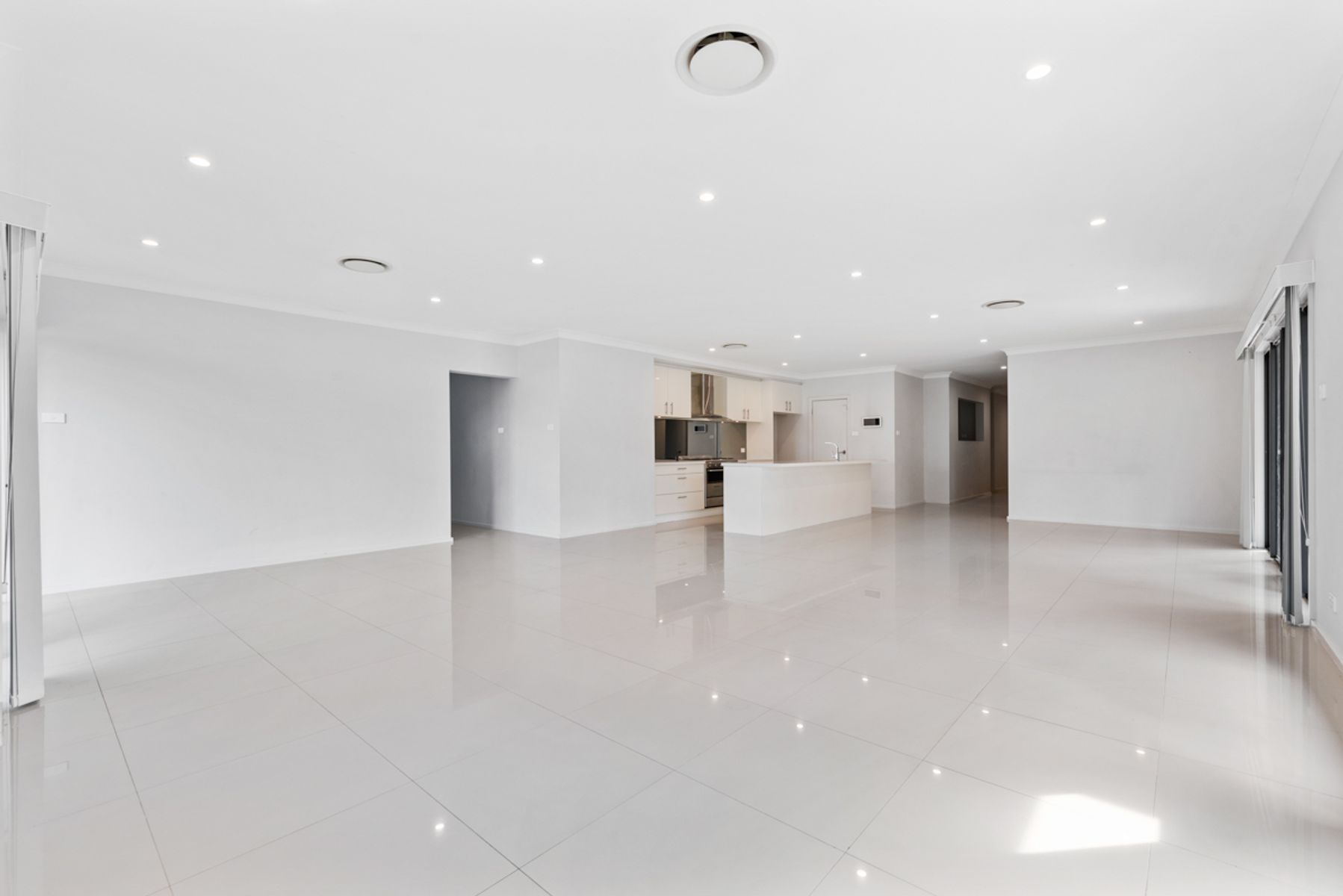 10 Village Circuit, Gregory Hills, NSW 2557, Gregory Hills - Thumbnail 3