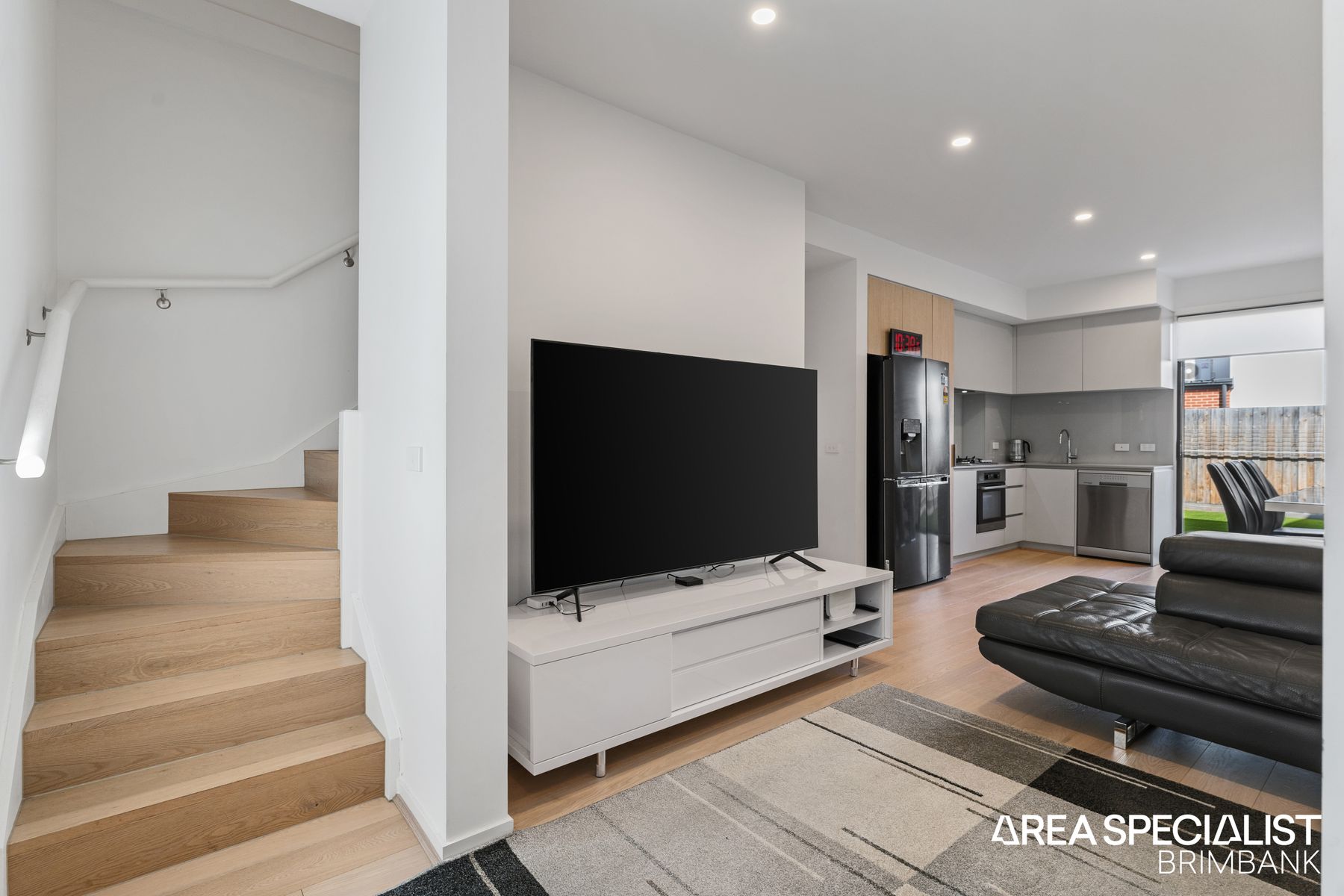 12 Finn Street, St Albans, VIC 3021, St Albans - Thumbnail 2