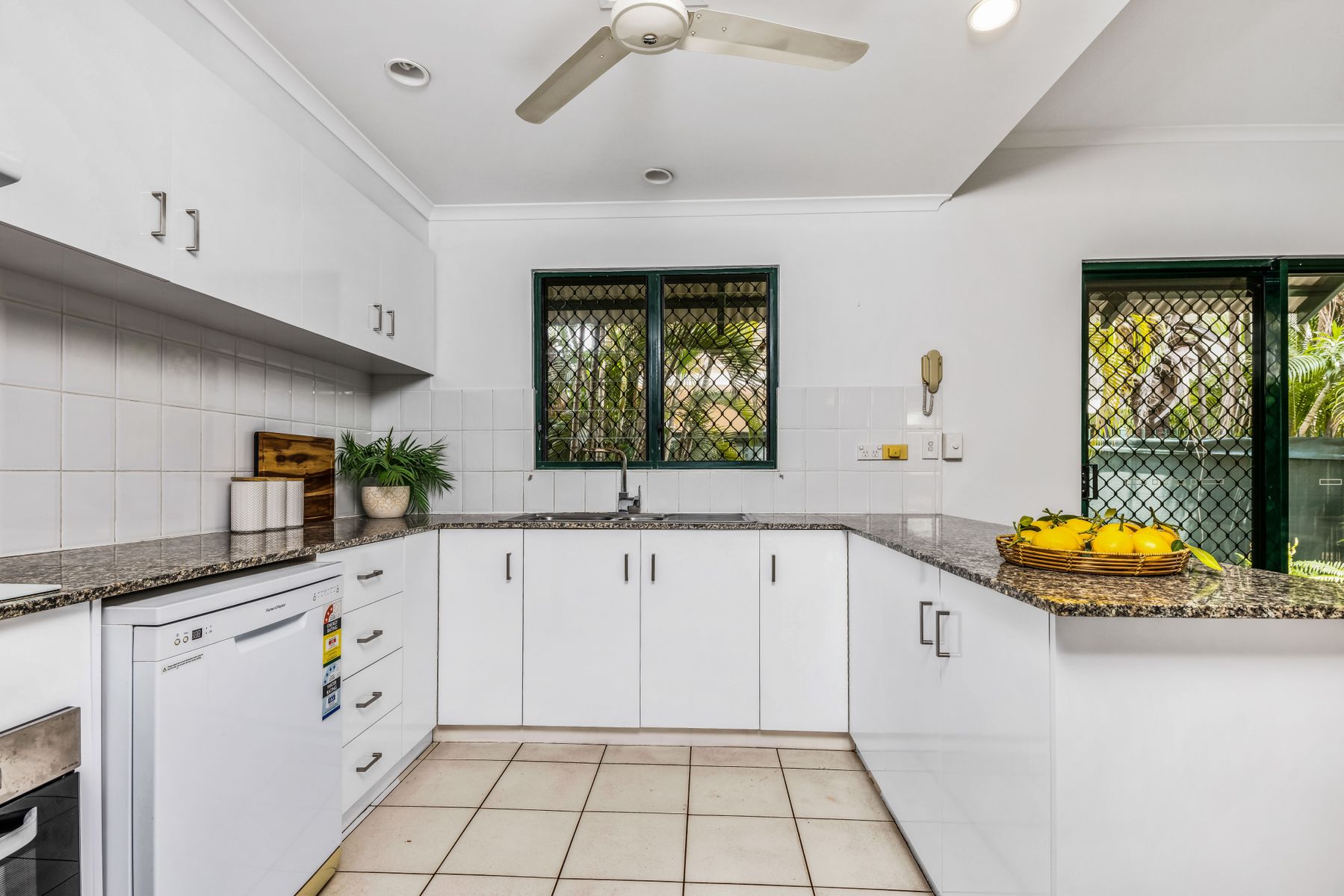 9/75 Cullen Bay Crescent, Cullen Bay NT 0820, Cullen Bay - Thumbnail 4