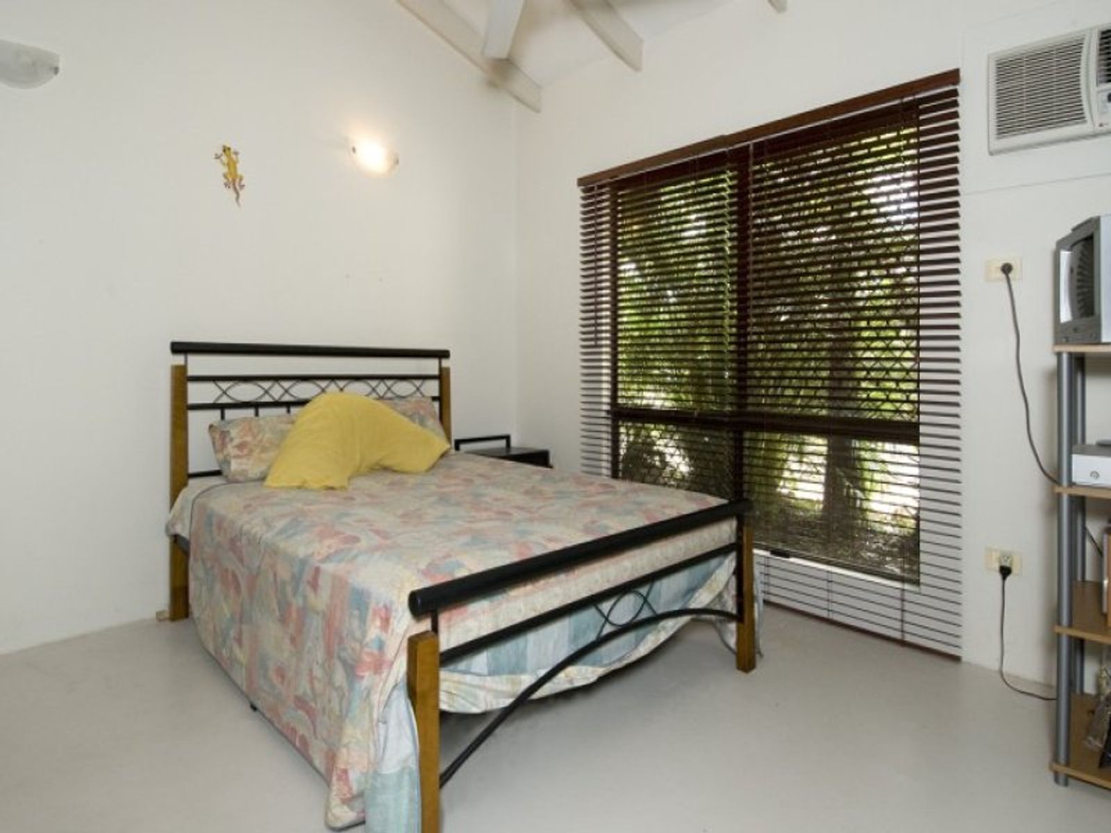 1/4 Hauser Court, Northlakes NT 0812, Northlakes - Thumbnail 2