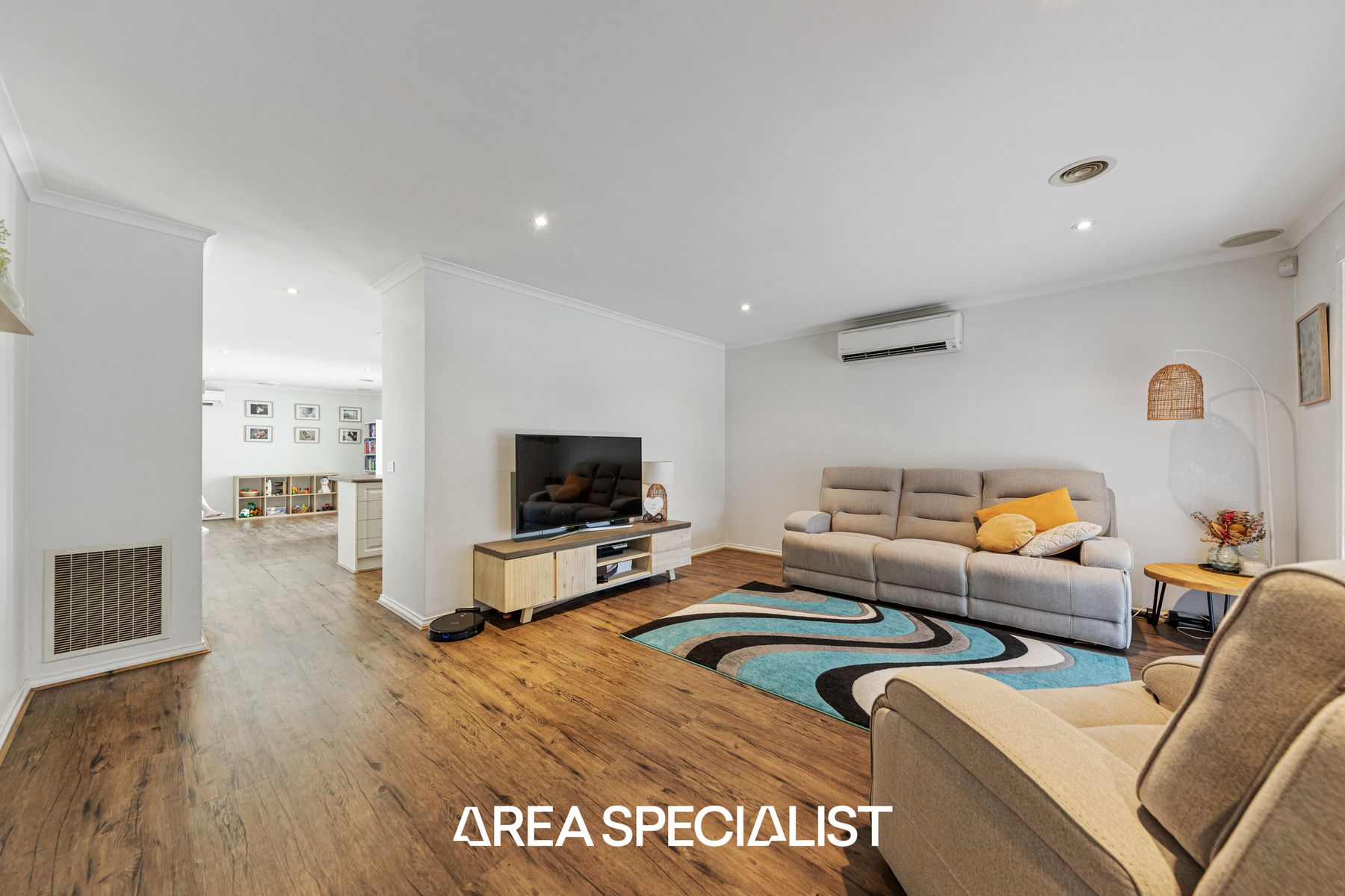 73 Ebony Drive, Pakenham, VIC 3810, Pakenham - Thumbnail 3