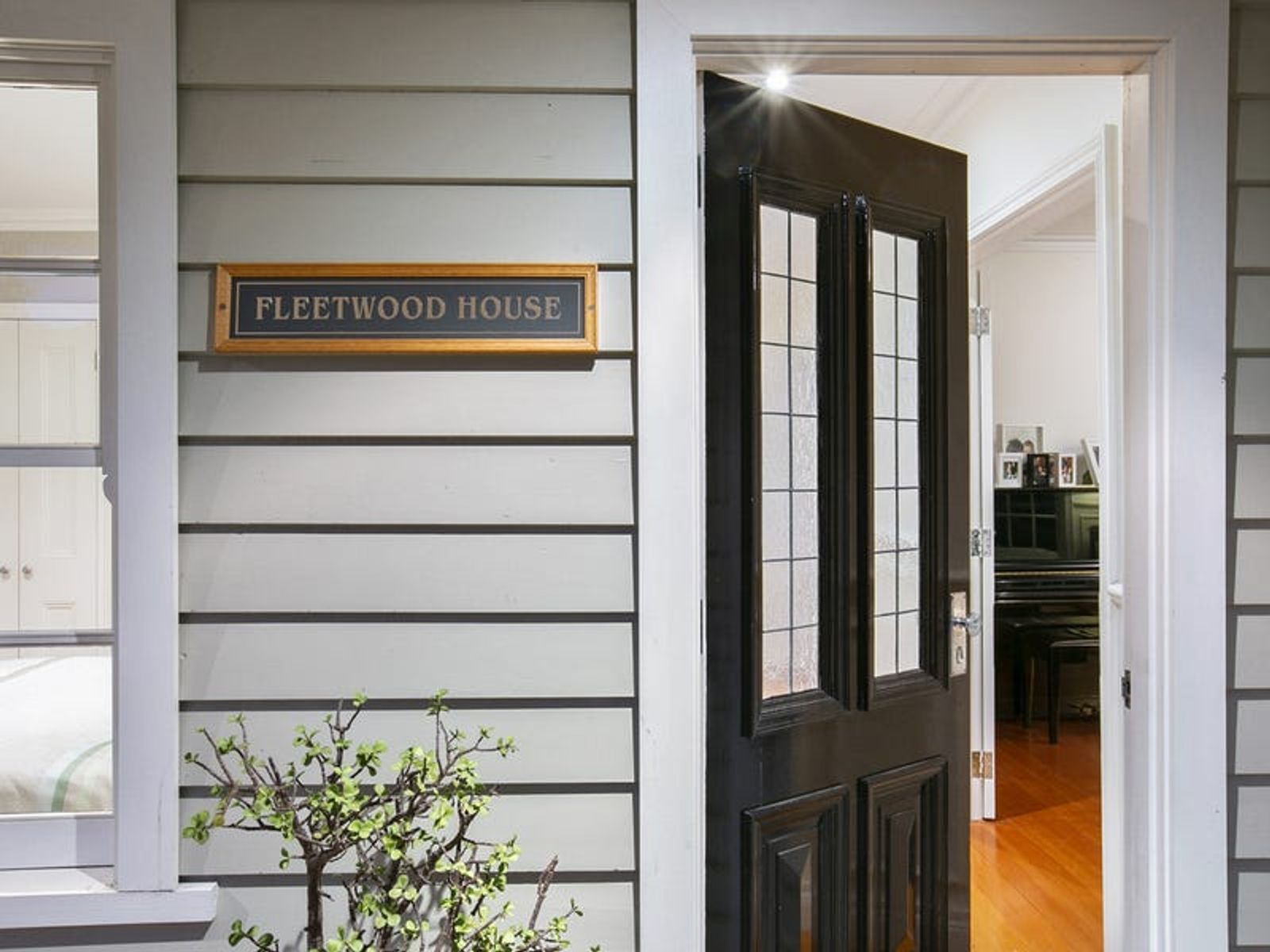 23 Fleetwood Crescent, Frankston South, VIC 3199, Frankston South - Thumbnail 2