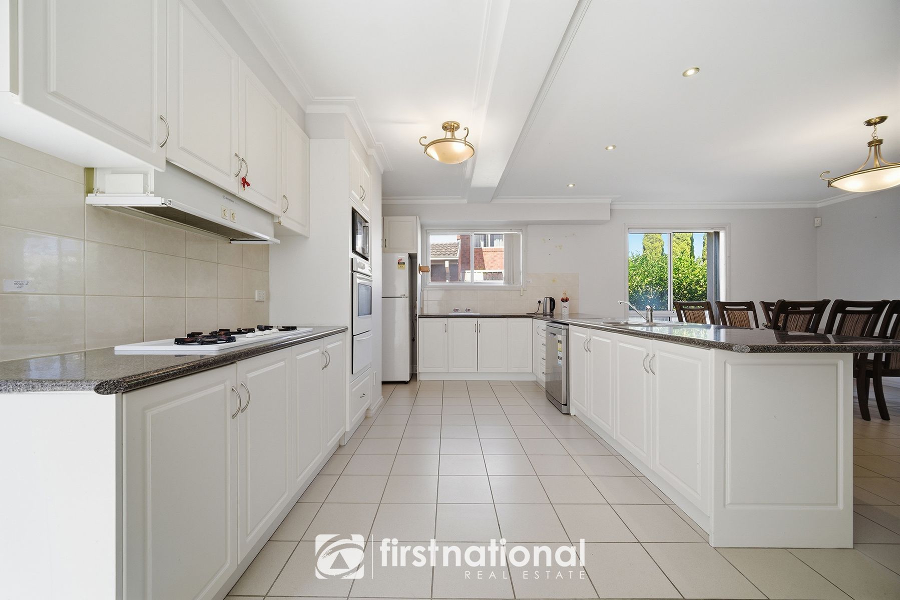 8 Erica Close, Endeavour Hills VIC 3802, Endeavour Hills - Thumbnail 5