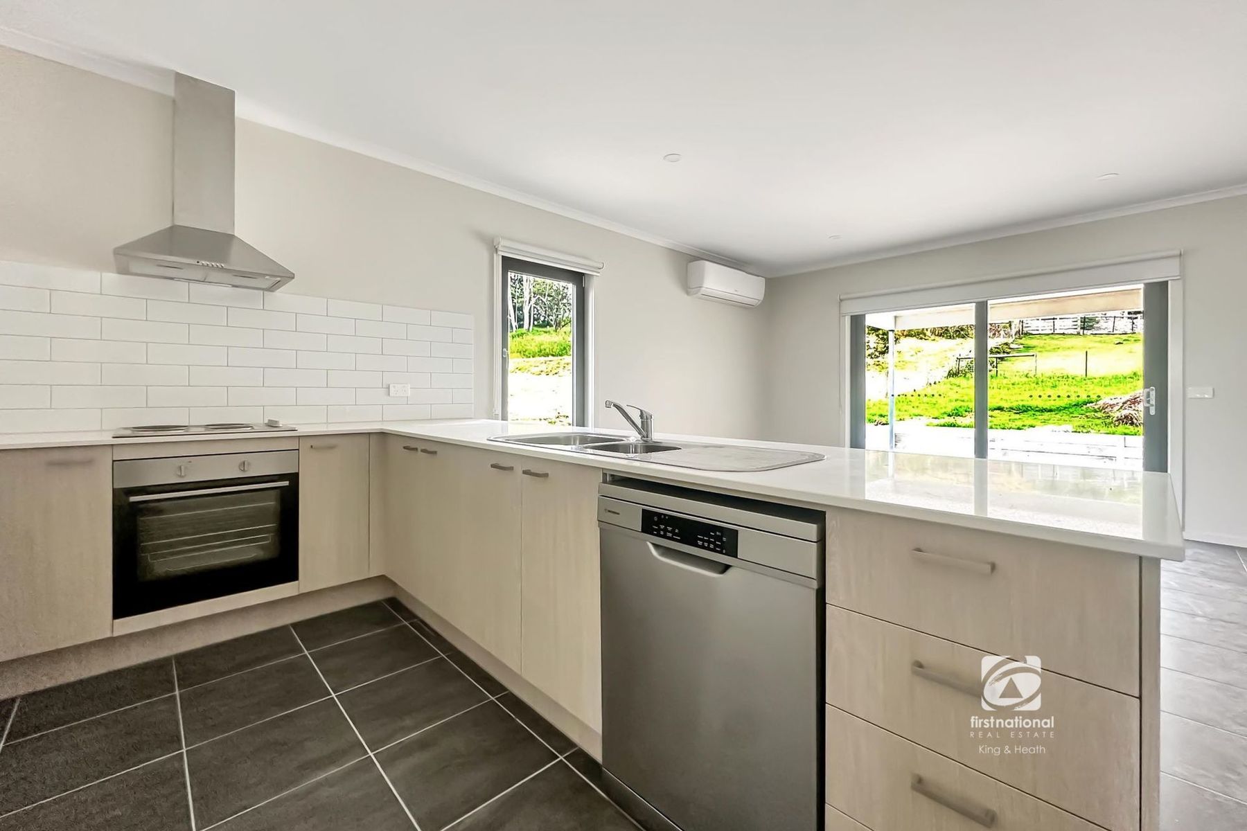 42 Station Road, Bruthen VIC 3885, Bruthen - Thumbnail 3