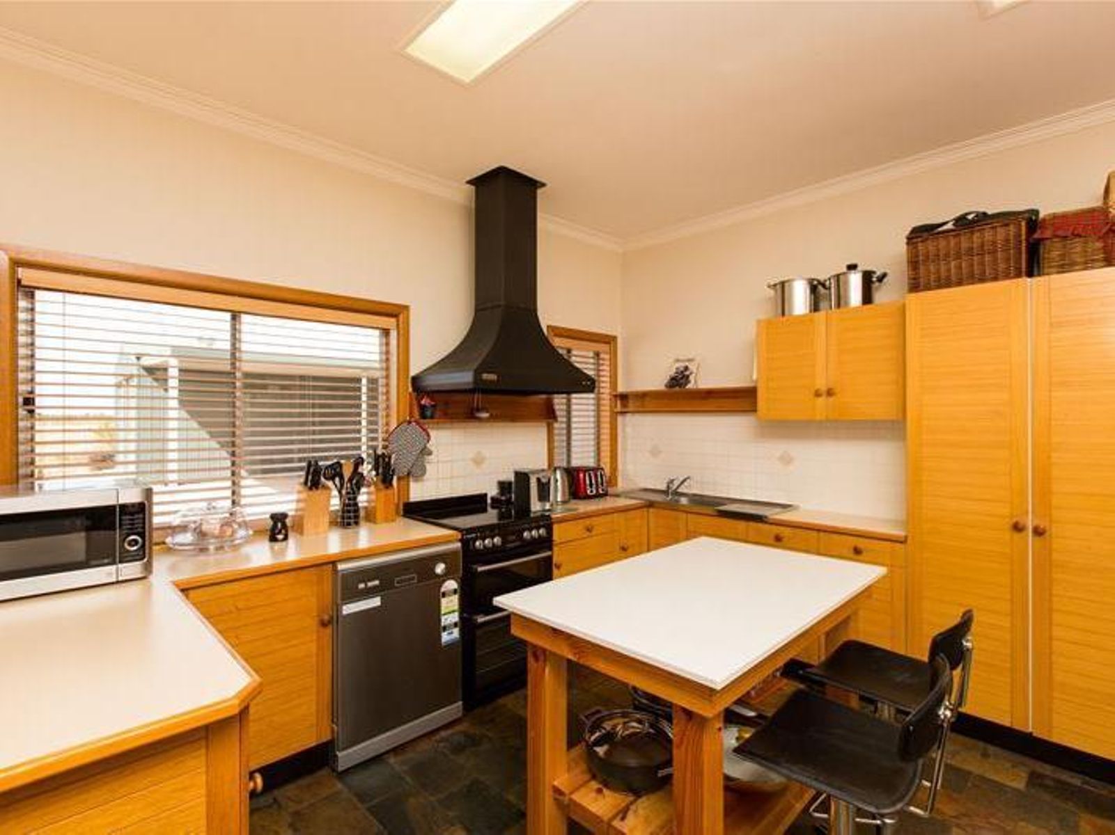 3352 Deakin Avenue, Mildura - Thumbnail 5