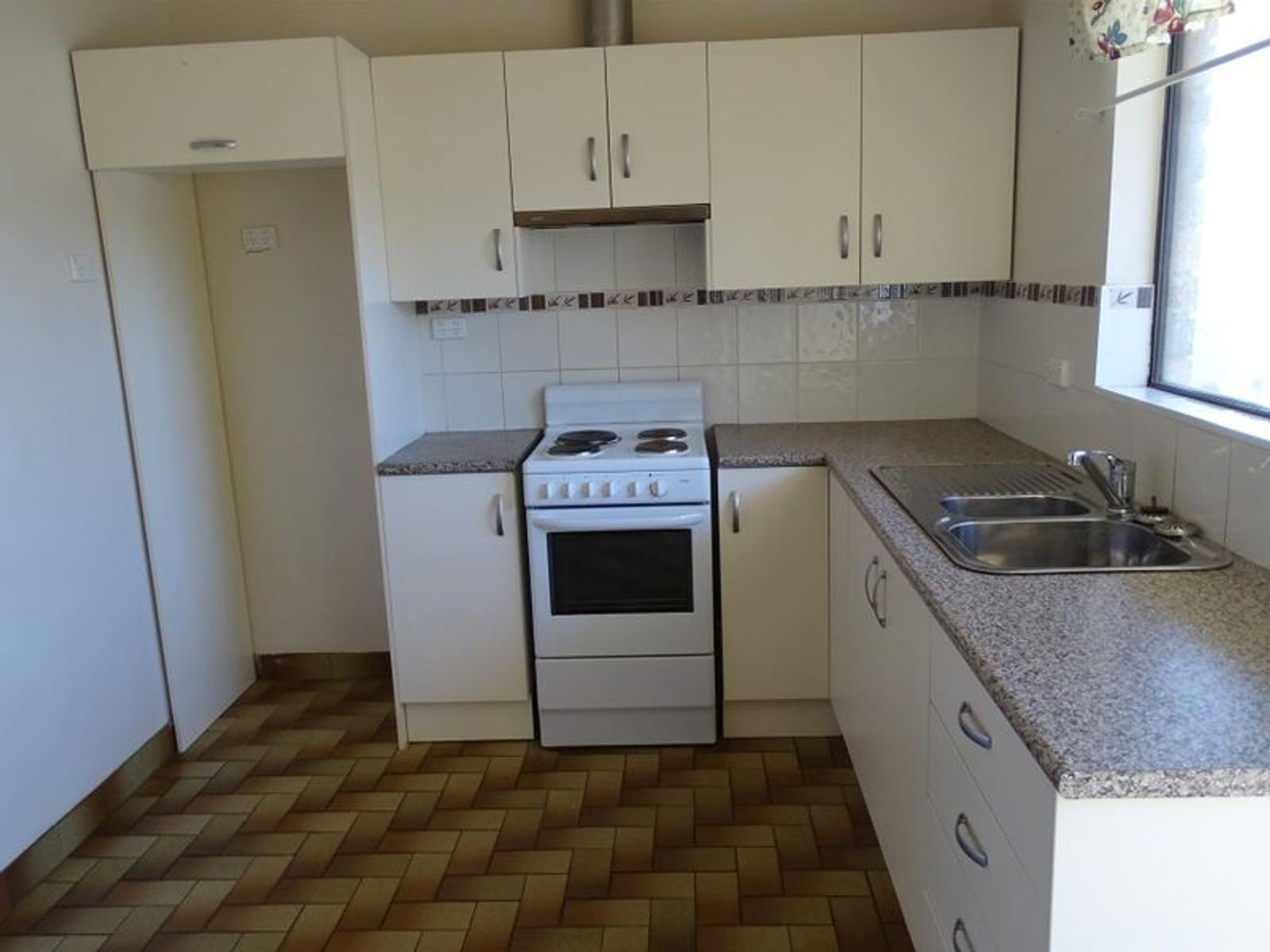 1/91 Morgan Lane, Broken Hill NSW 2880, Broken Hill - Thumbnail 3