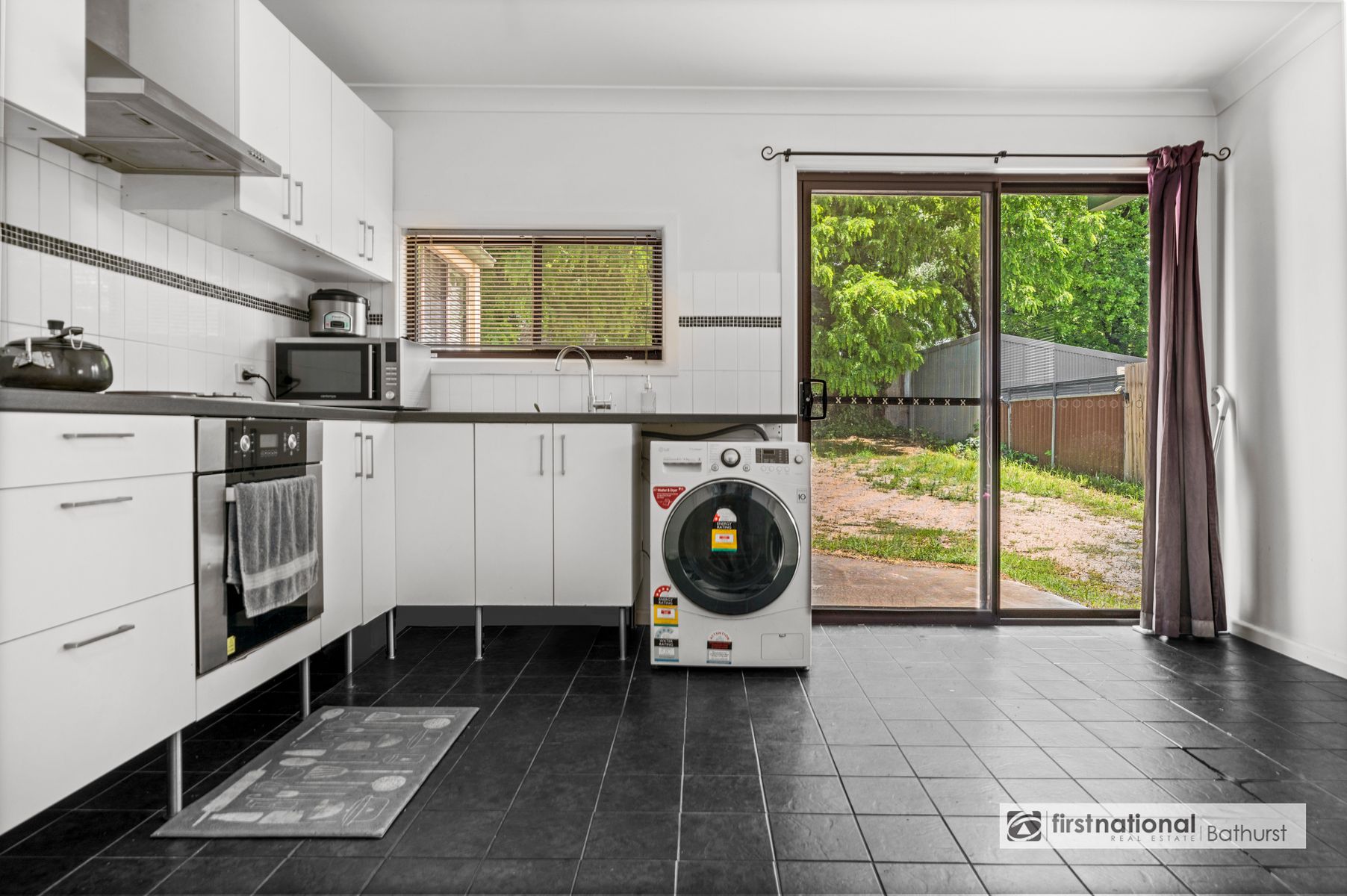 2/155 Stewart Street, Bathurst NSW 2795, Bathurst - Thumbnail 2