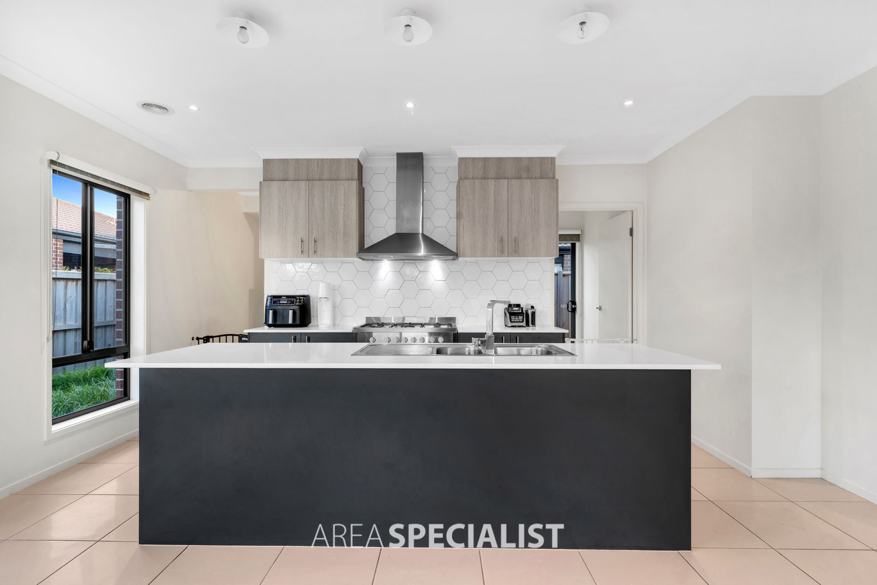 1 Panther Close, Clyde North, VIC 3978, Clyde North - Thumbnail 5