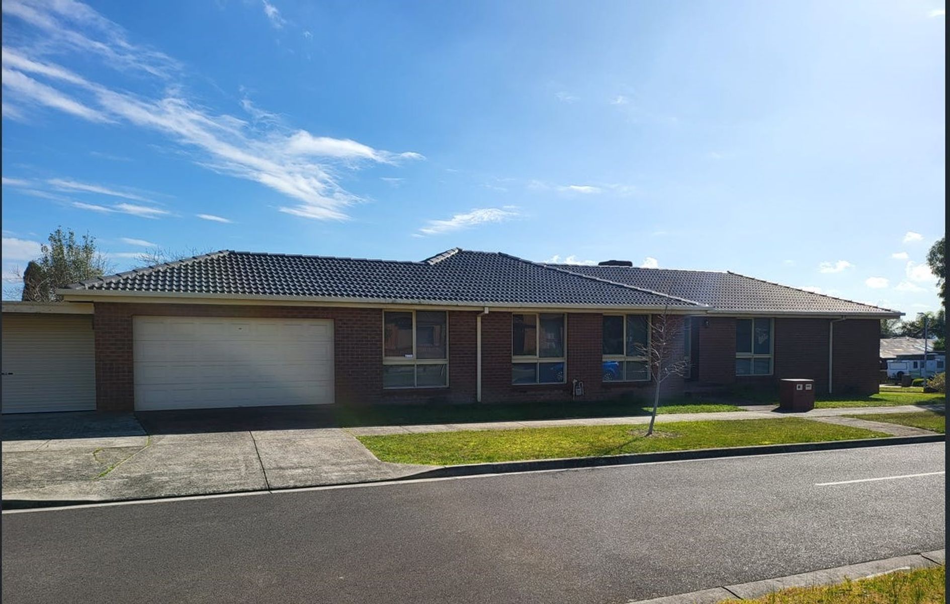 94 Mowbray Drive, Wantirna South VIC 3152, Wantirna South - Thumbnail 2