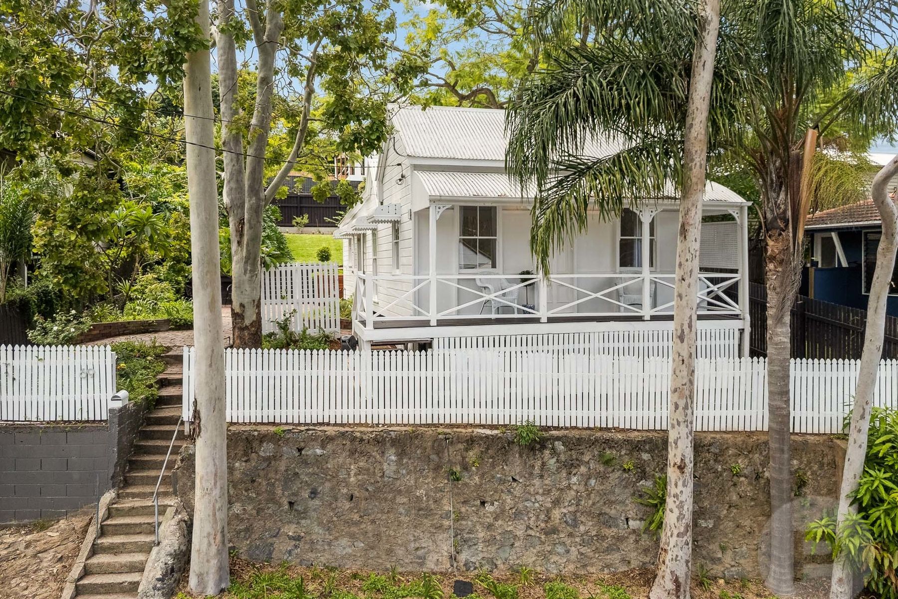 69 Cochrane Street
