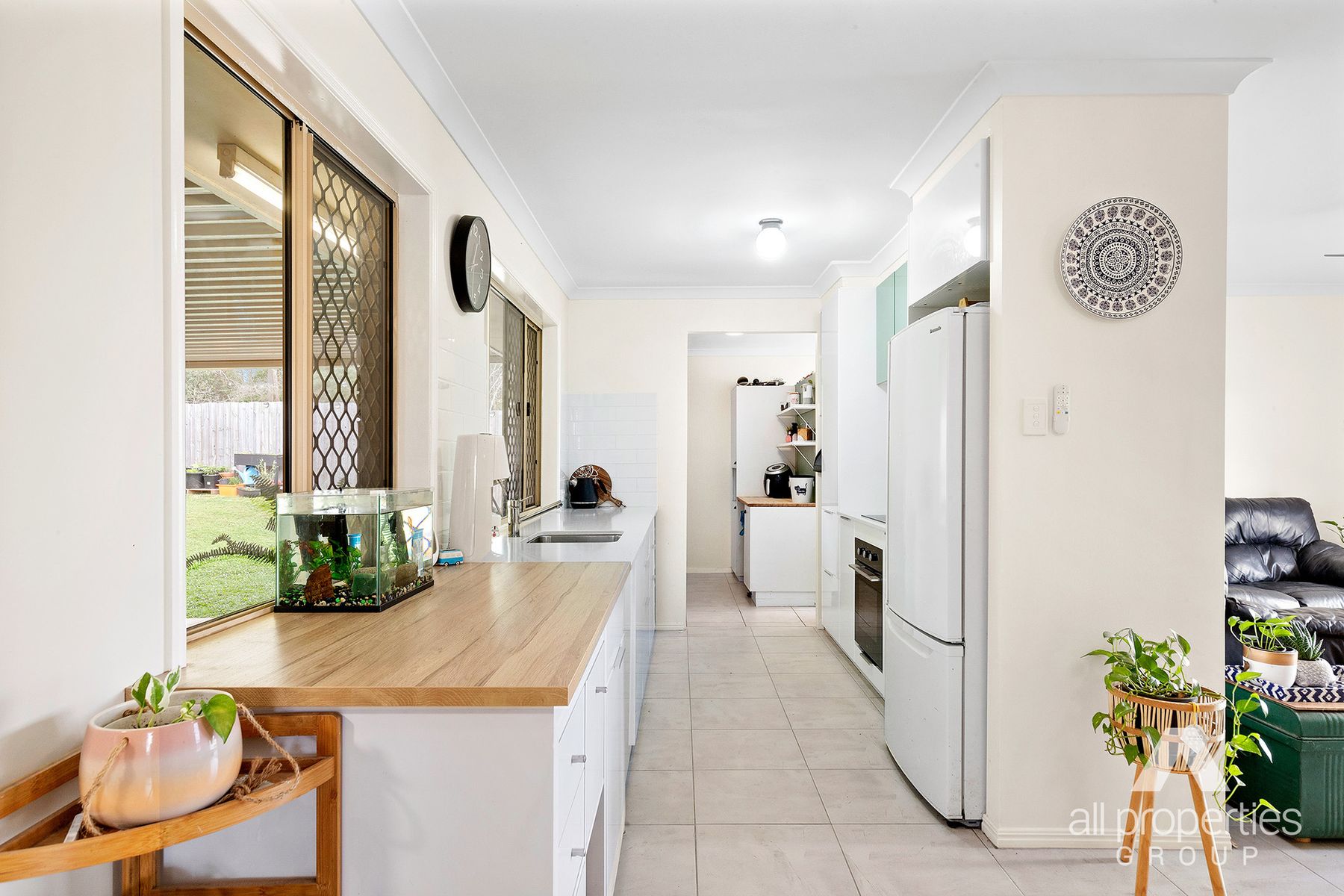 18 Park Close, Hillcrest QLD 4118, Hillcrest - Thumbnail 2