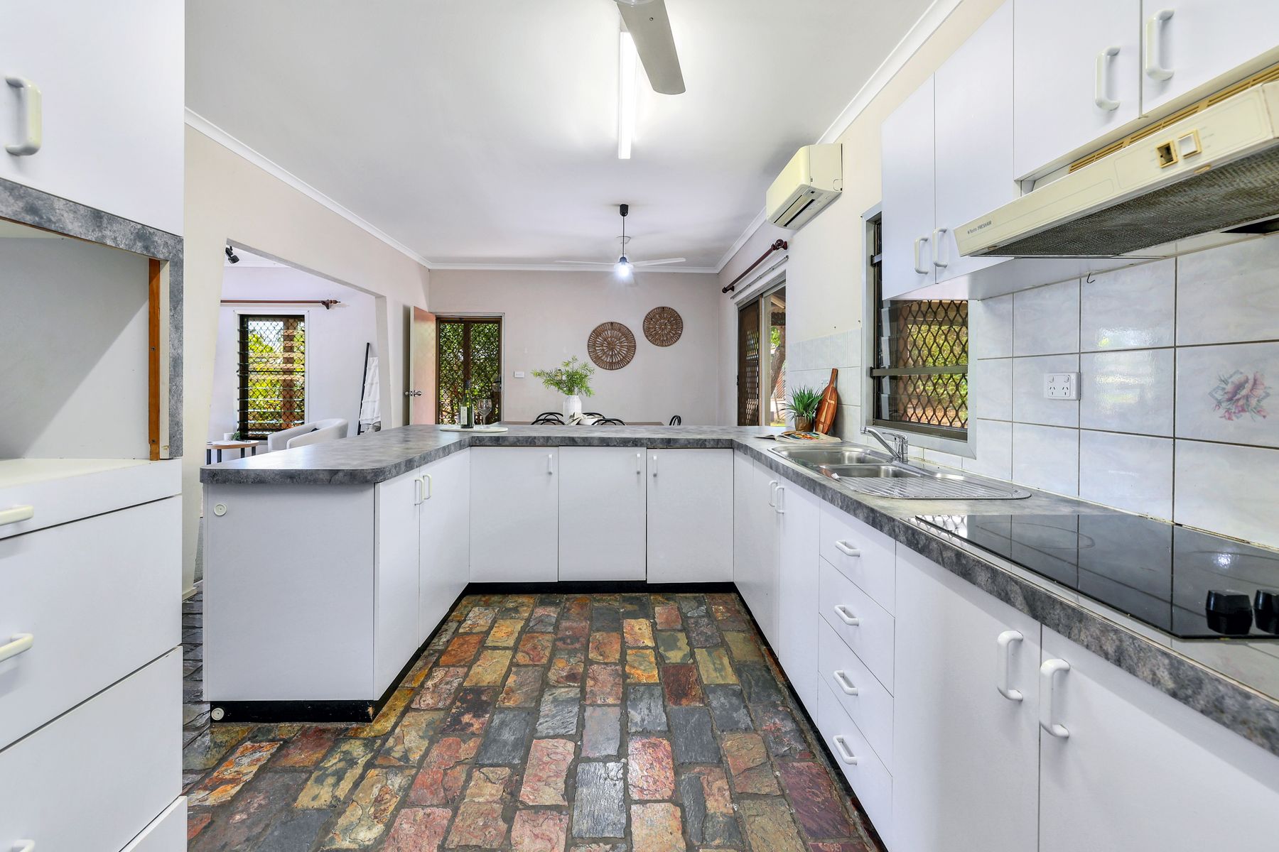11 Annaburroo Crescent, Tiwi NT 0810, Tiwi - Thumbnail 7