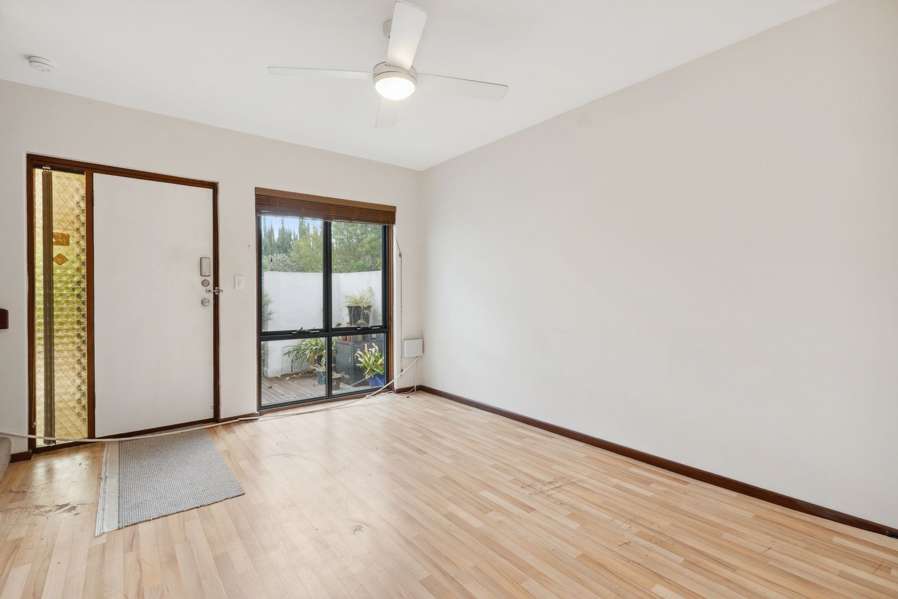 4 10 Coolidge St, Como 07